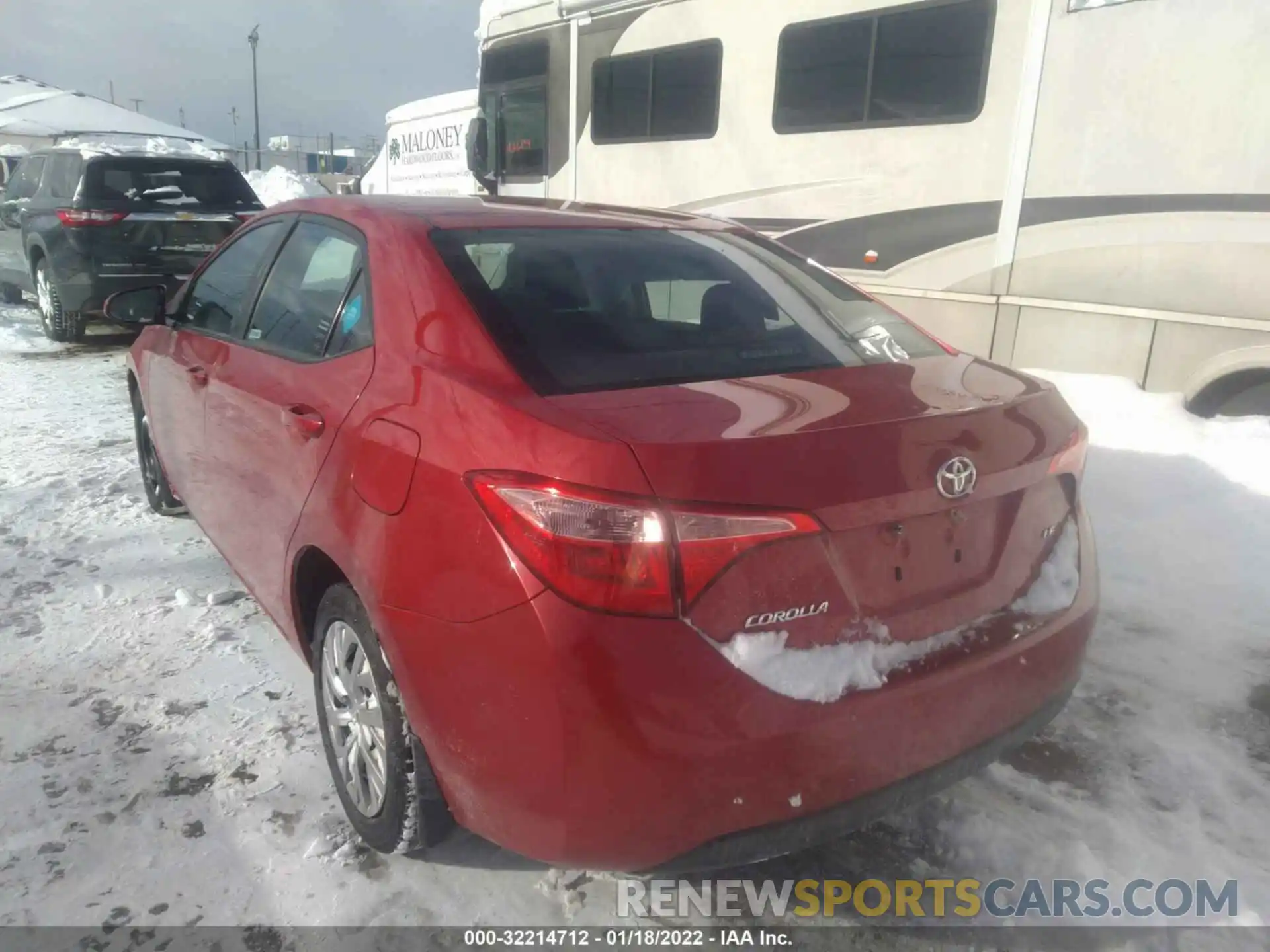 3 Photograph of a damaged car 2T1BURHE2KC159533 TOYOTA COROLLA 2019