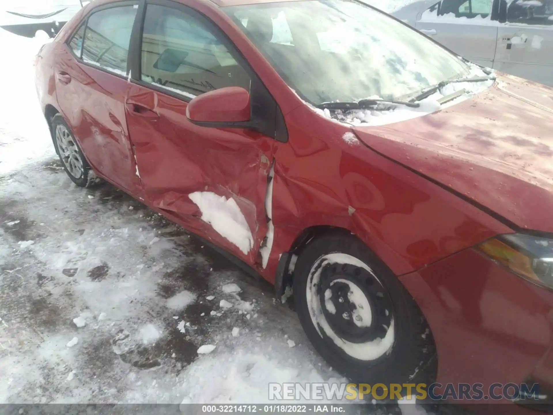 6 Photograph of a damaged car 2T1BURHE2KC159533 TOYOTA COROLLA 2019