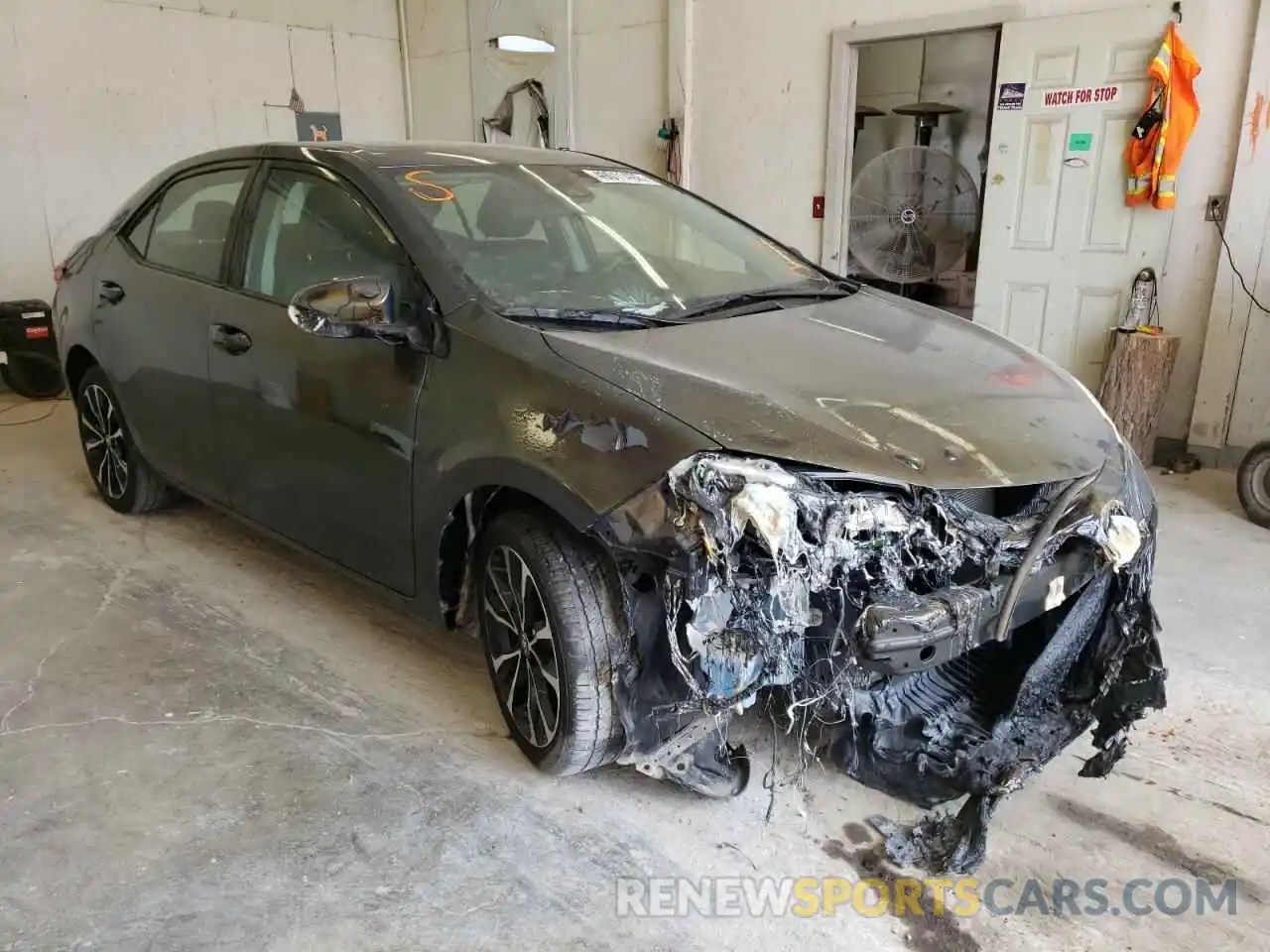 1 Photograph of a damaged car 2T1BURHE2KC159953 TOYOTA COROLLA 2019