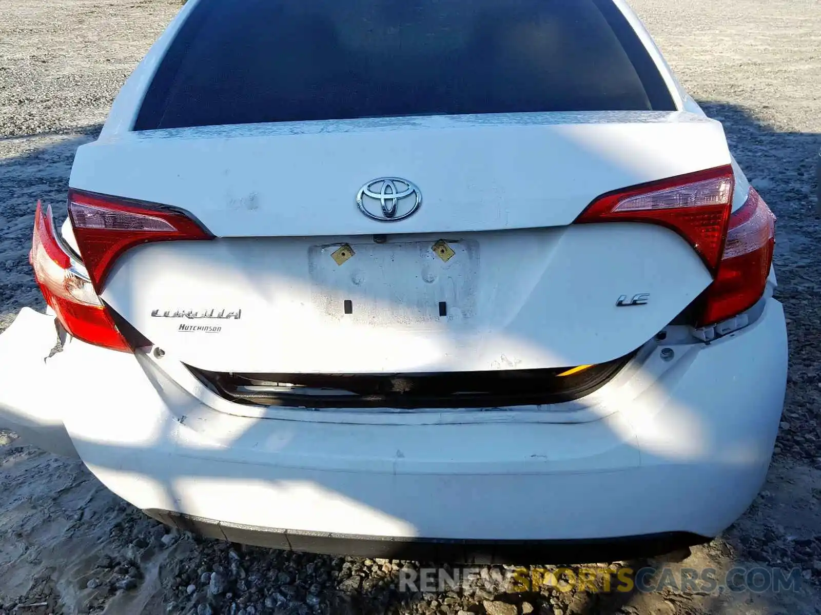 9 Photograph of a damaged car 2T1BURHE2KC160553 TOYOTA COROLLA 2019