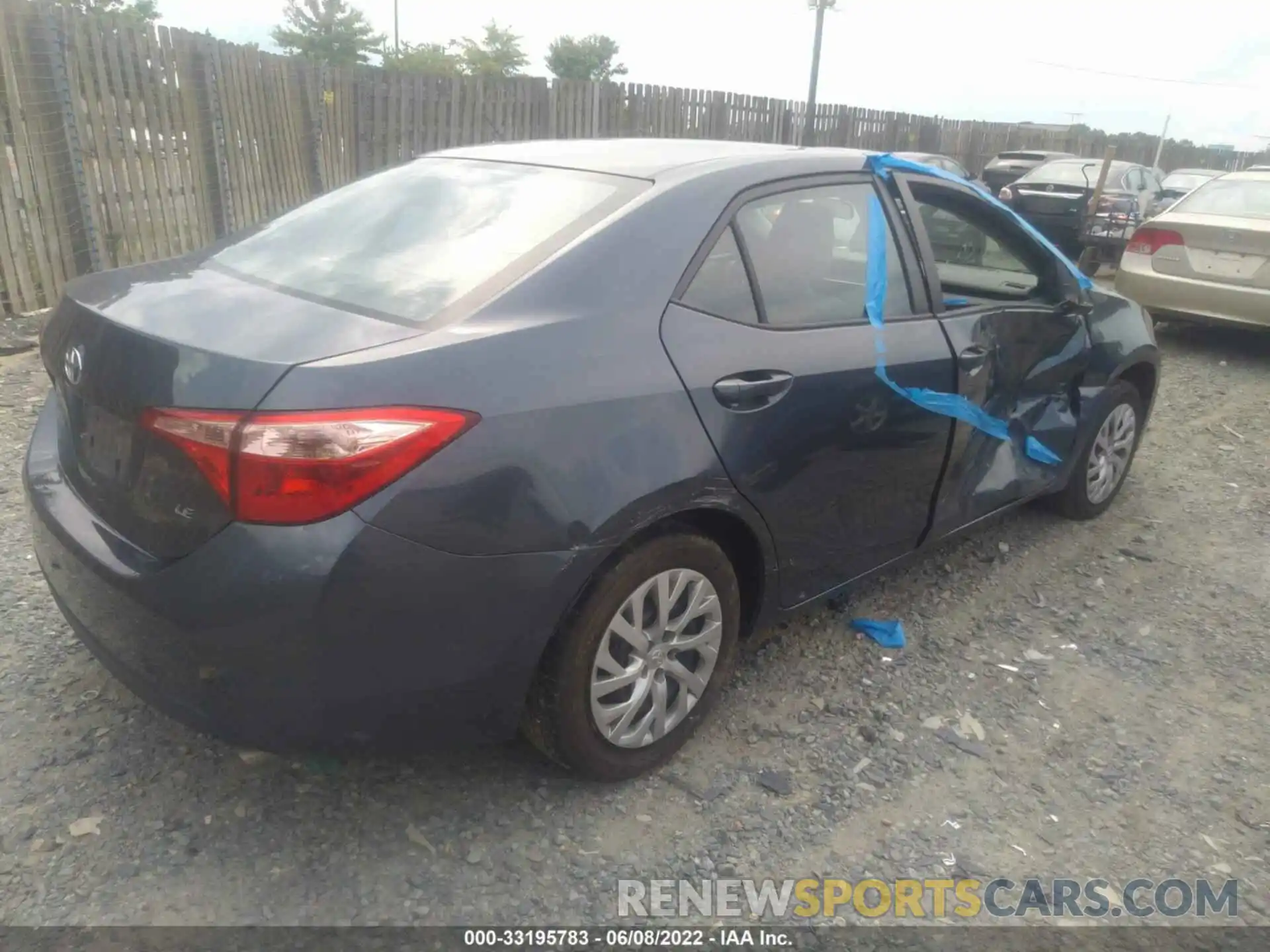 4 Photograph of a damaged car 2T1BURHE2KC161055 TOYOTA COROLLA 2019