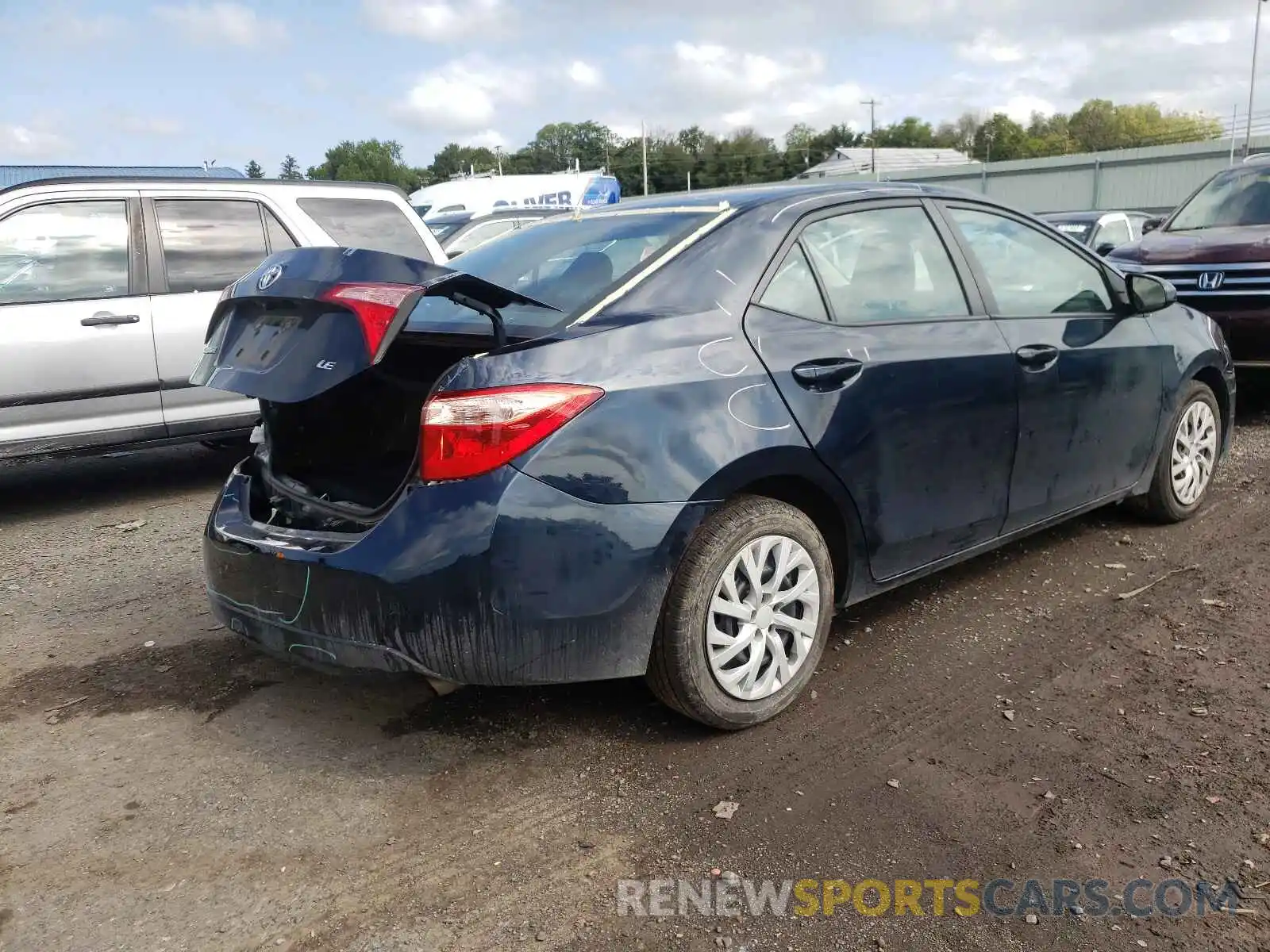 4 Photograph of a damaged car 2T1BURHE2KC162562 TOYOTA COROLLA 2019