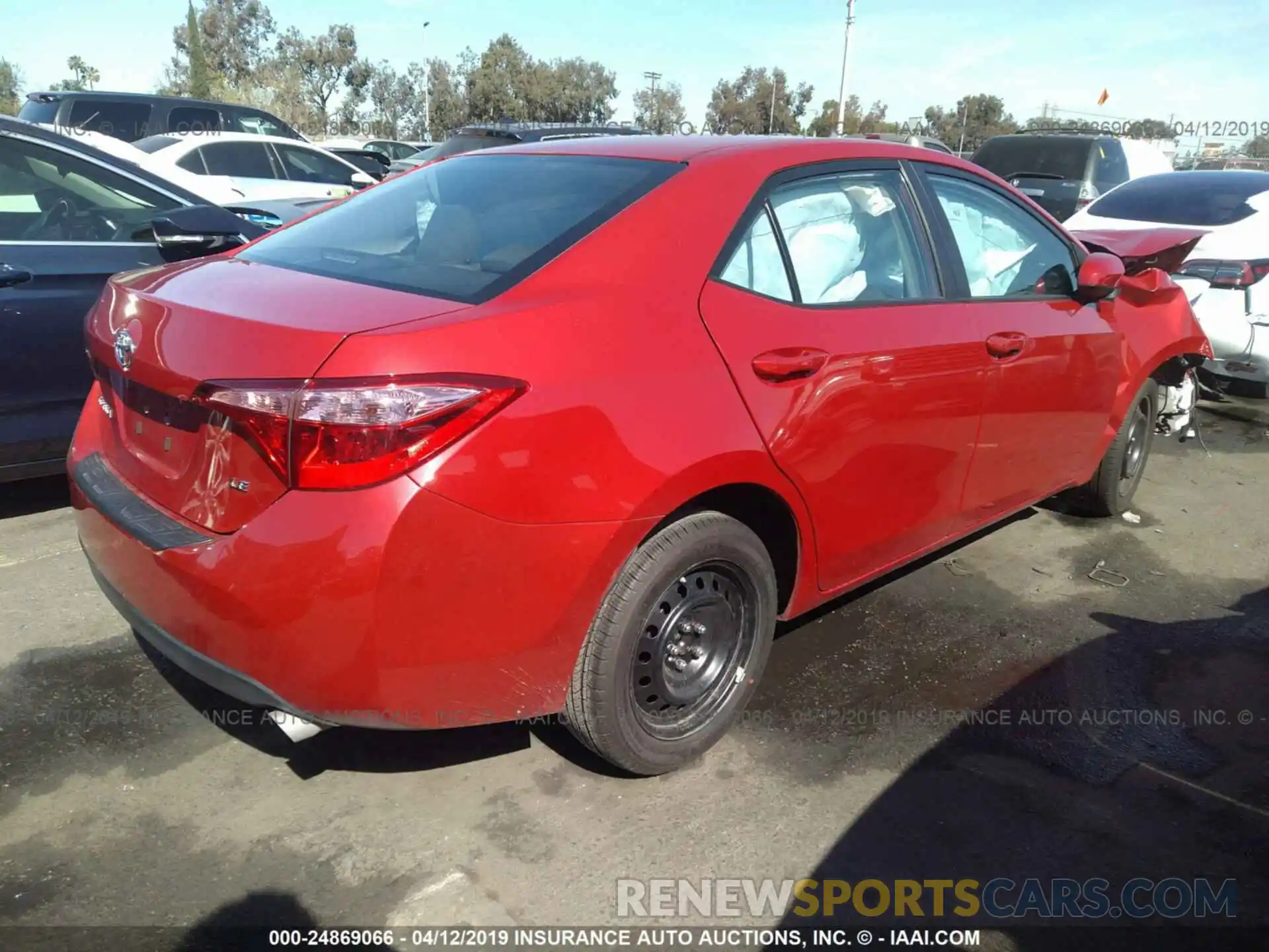 4 Photograph of a damaged car 2T1BURHE2KC163128 TOYOTA COROLLA 2019