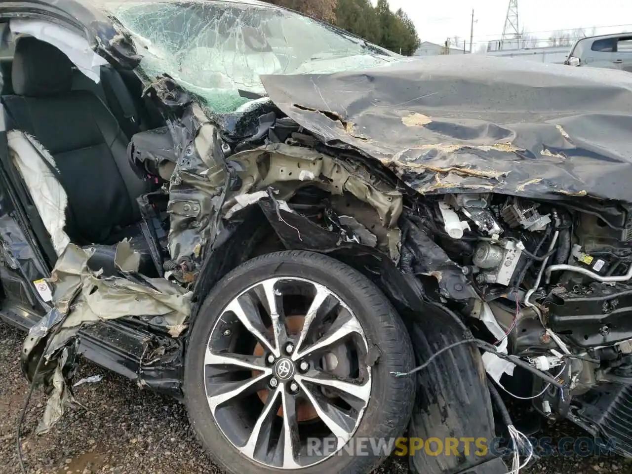 9 Photograph of a damaged car 2T1BURHE2KC163968 TOYOTA COROLLA 2019