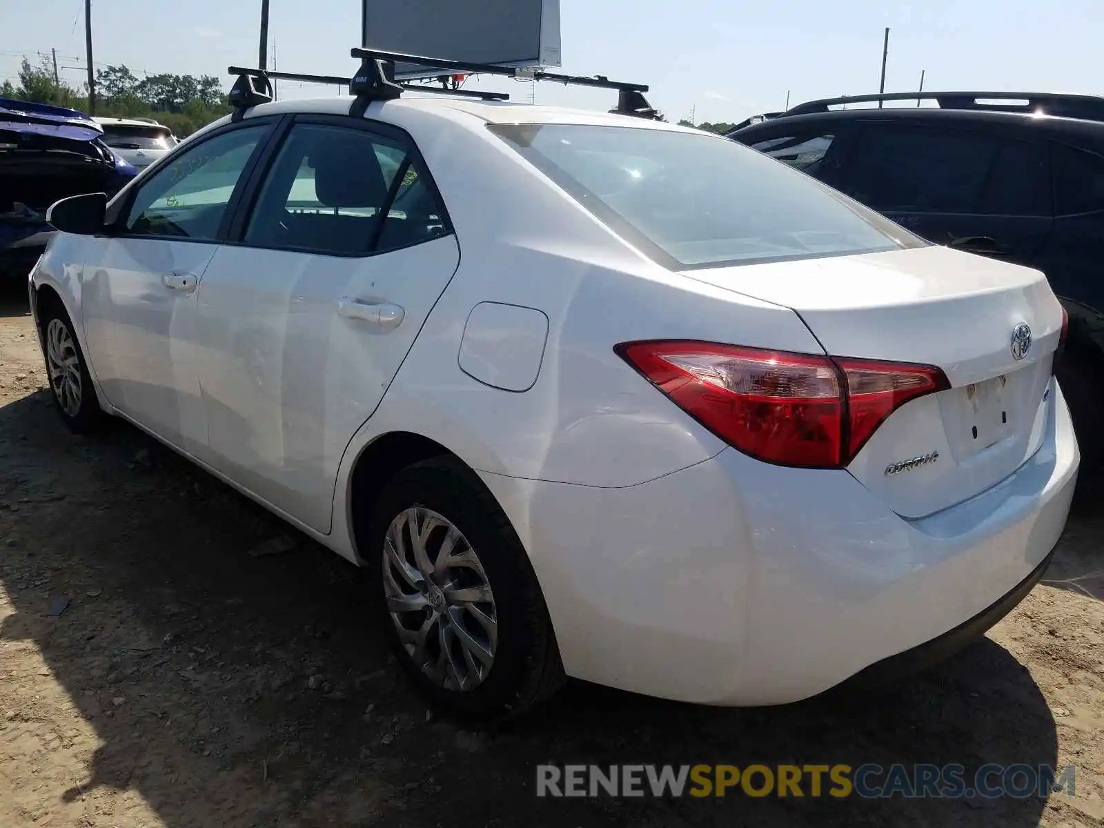 3 Photograph of a damaged car 2T1BURHE2KC164005 TOYOTA COROLLA 2019