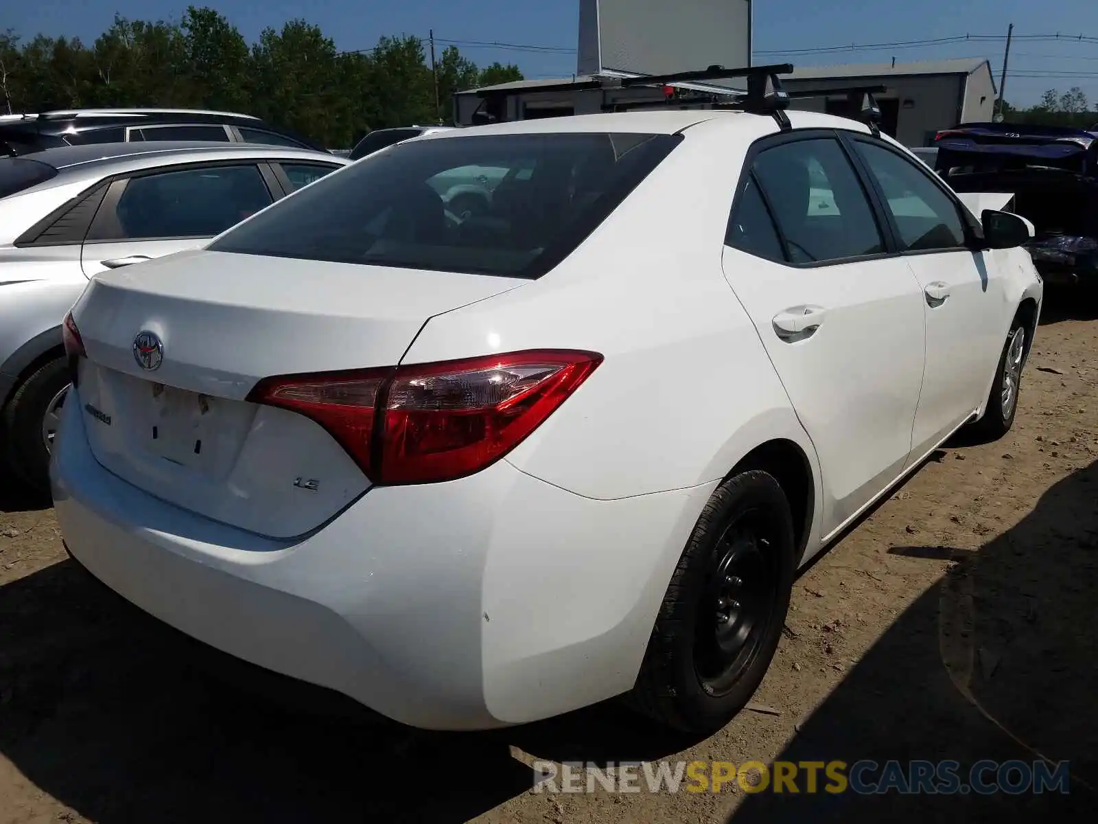 4 Photograph of a damaged car 2T1BURHE2KC164005 TOYOTA COROLLA 2019