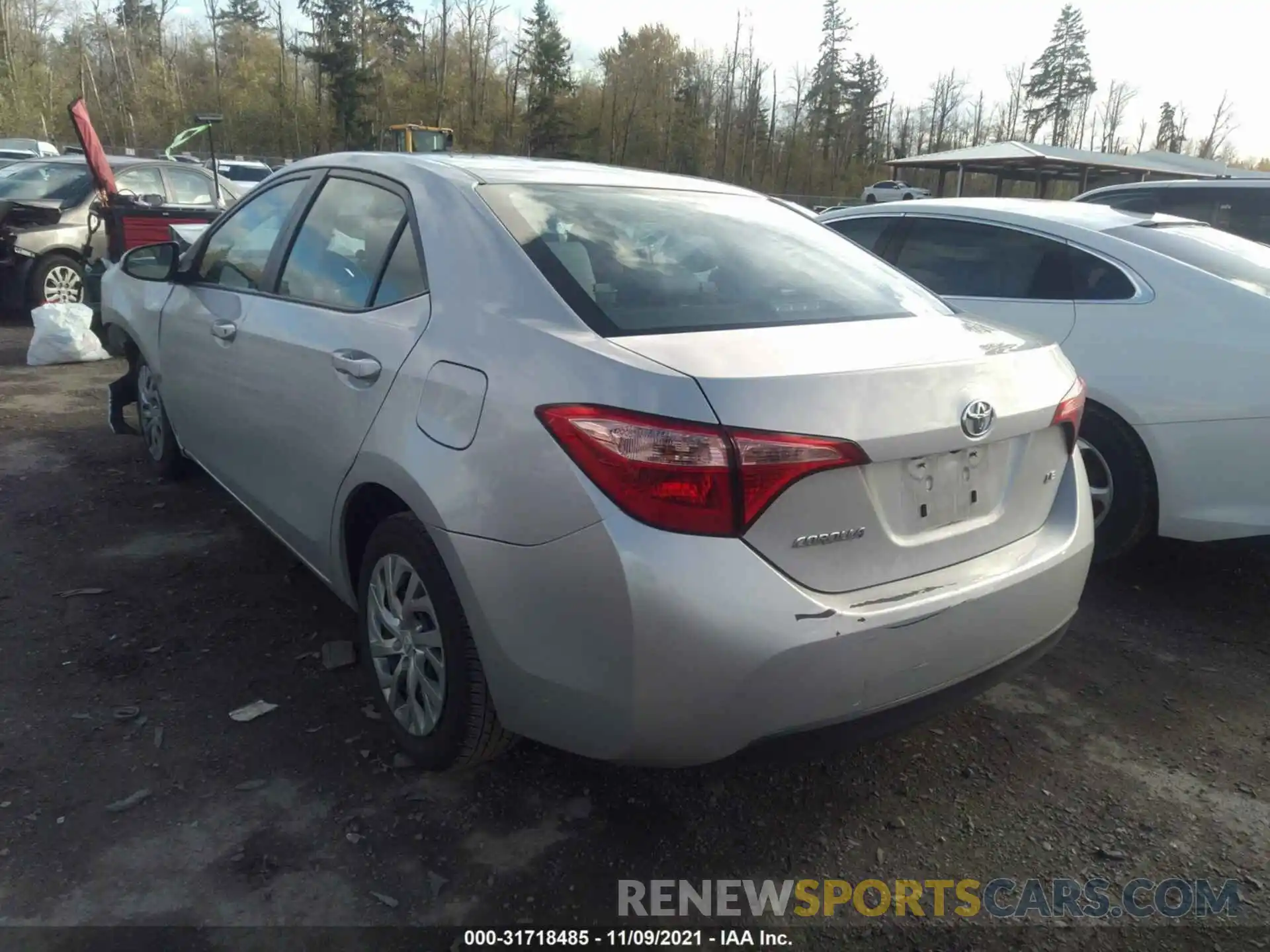 3 Photograph of a damaged car 2T1BURHE2KC164652 TOYOTA COROLLA 2019