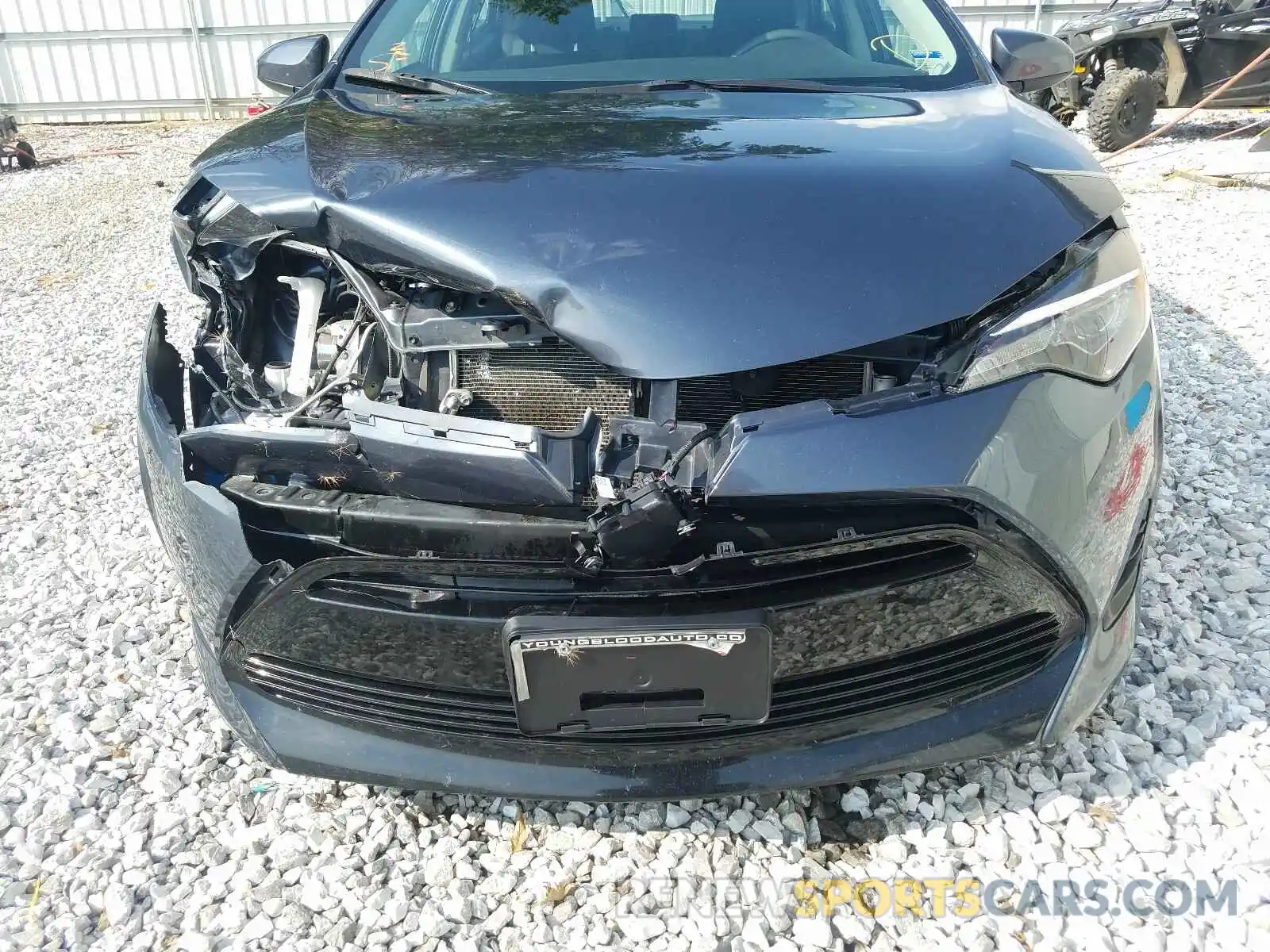 9 Photograph of a damaged car 2T1BURHE2KC164795 TOYOTA COROLLA 2019