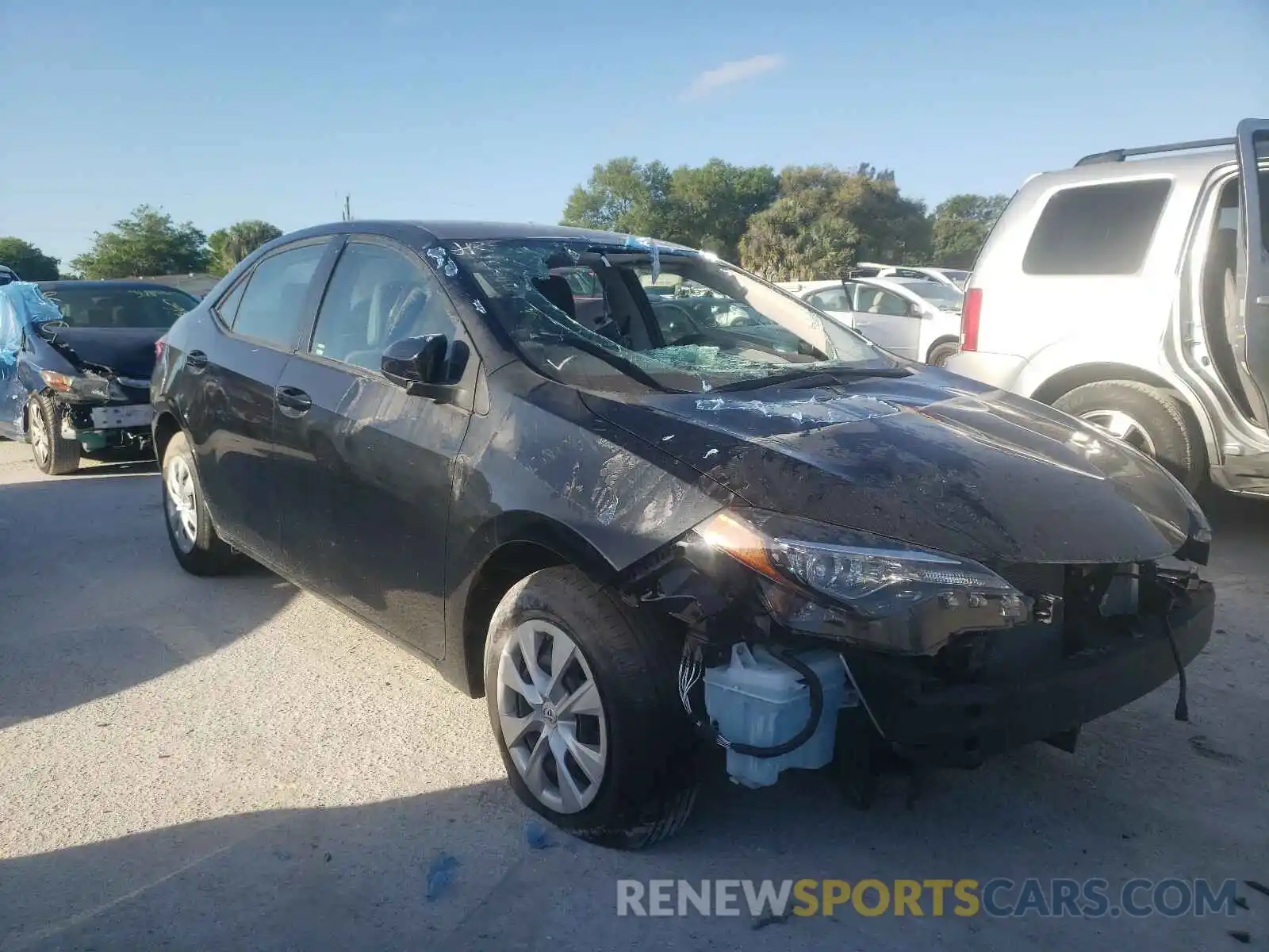 1 Photograph of a damaged car 2T1BURHE2KC165154 TOYOTA COROLLA 2019