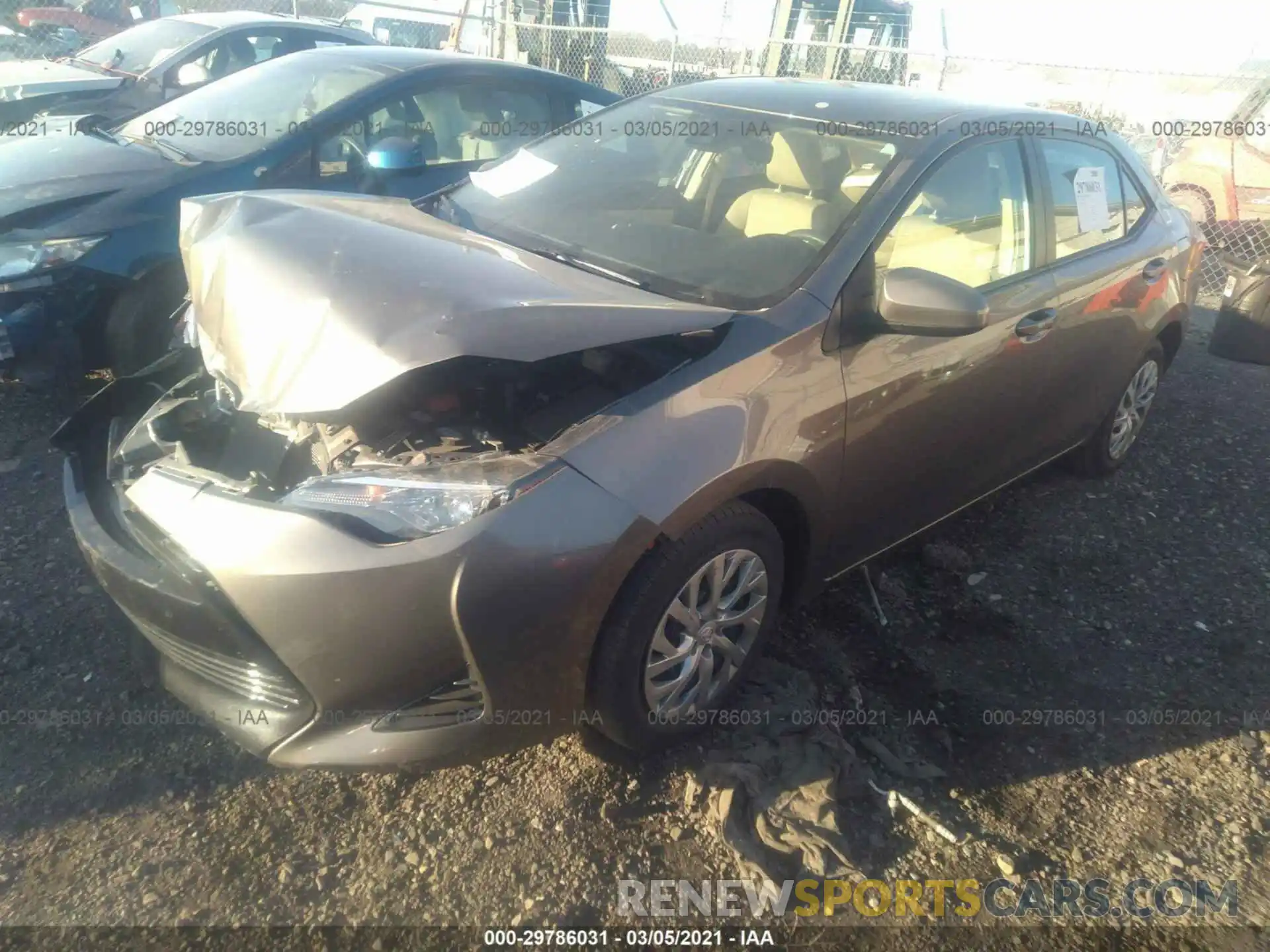 2 Фотография поврежденного автомобиля 2T1BURHE2KC165655 TOYOTA COROLLA 2019