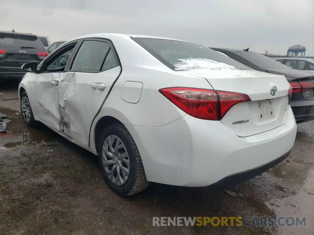 3 Photograph of a damaged car 2T1BURHE2KC168362 TOYOTA COROLLA 2019