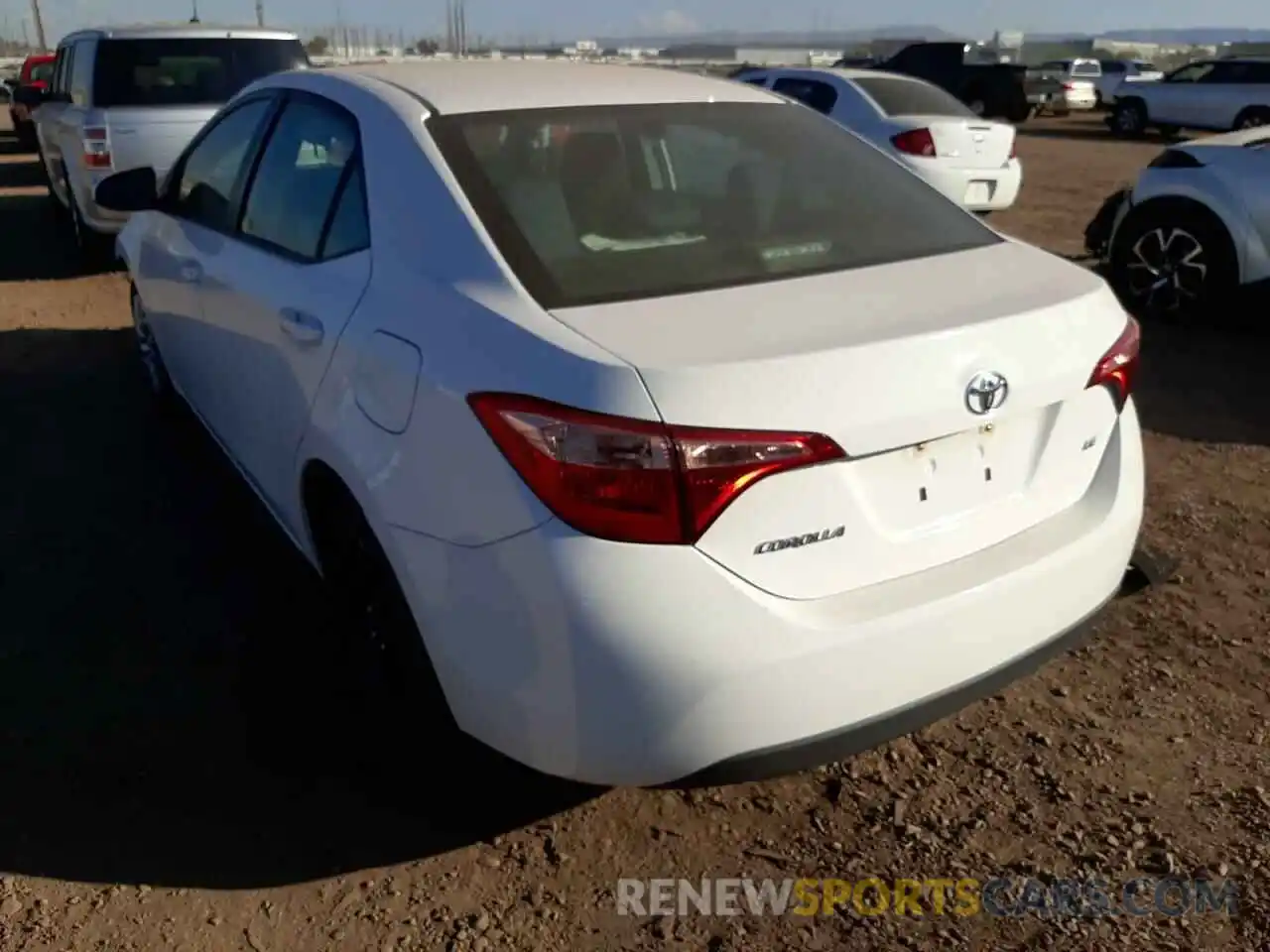 3 Photograph of a damaged car 2T1BURHE2KC169205 TOYOTA COROLLA 2019