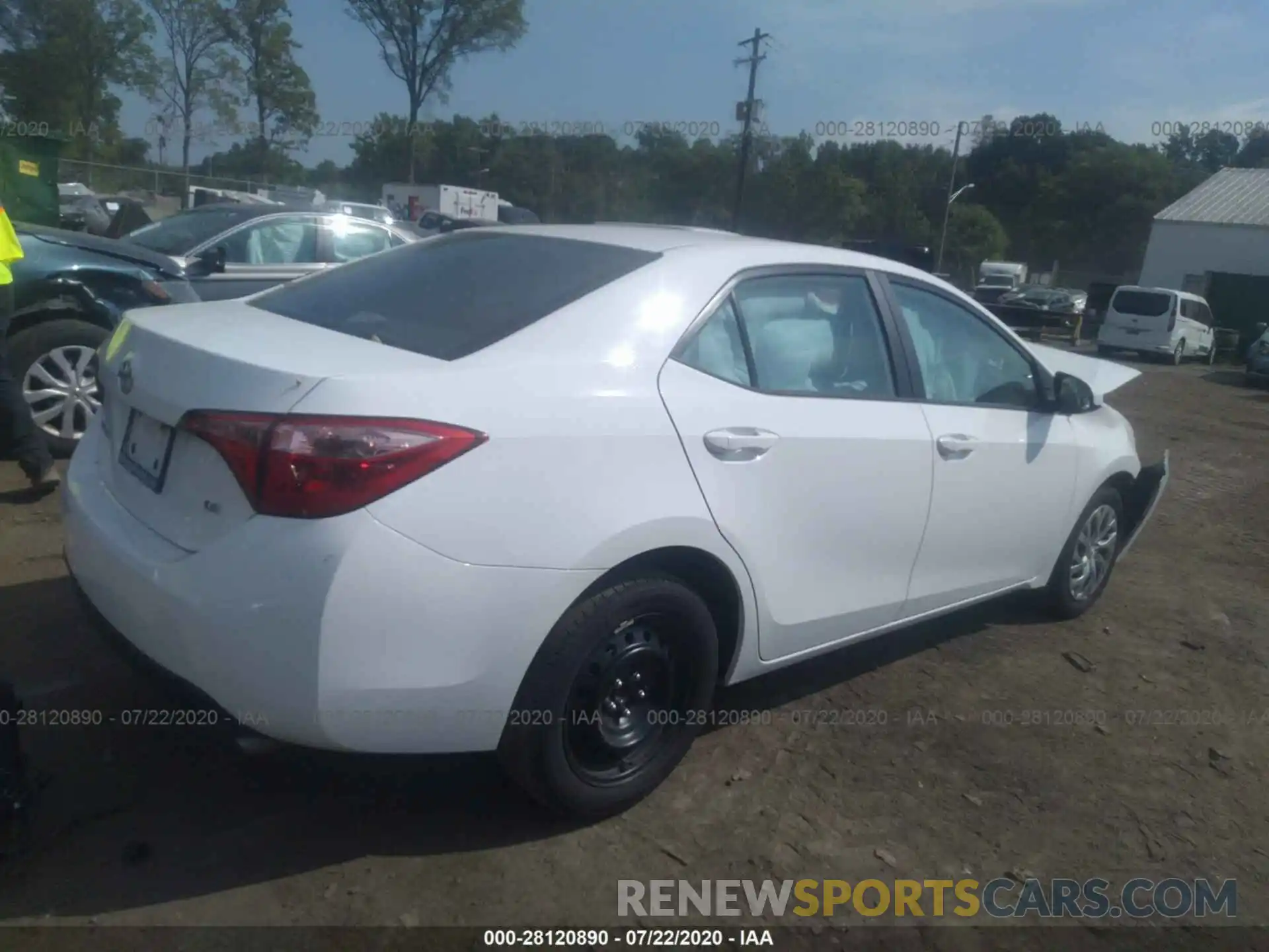 4 Photograph of a damaged car 2T1BURHE2KC169561 TOYOTA COROLLA 2019