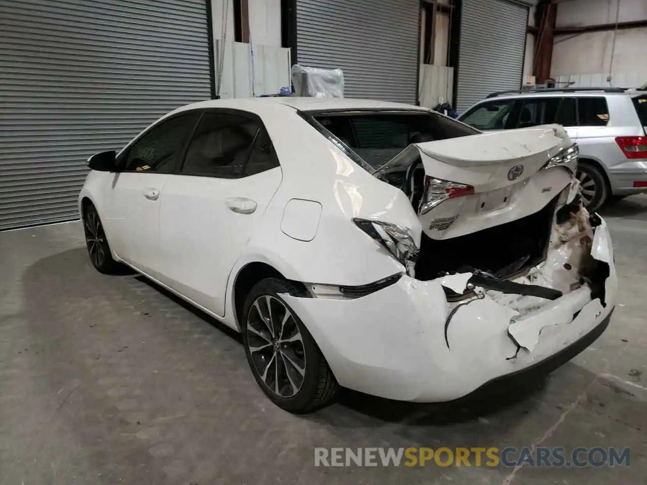 3 Photograph of a damaged car 2T1BURHE2KC169639 TOYOTA COROLLA 2019