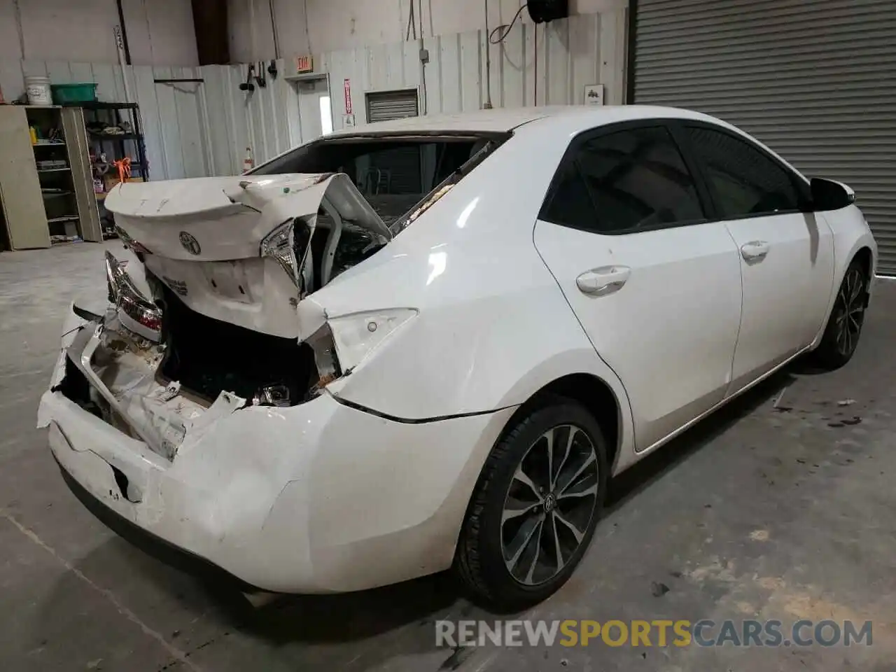 4 Photograph of a damaged car 2T1BURHE2KC169639 TOYOTA COROLLA 2019