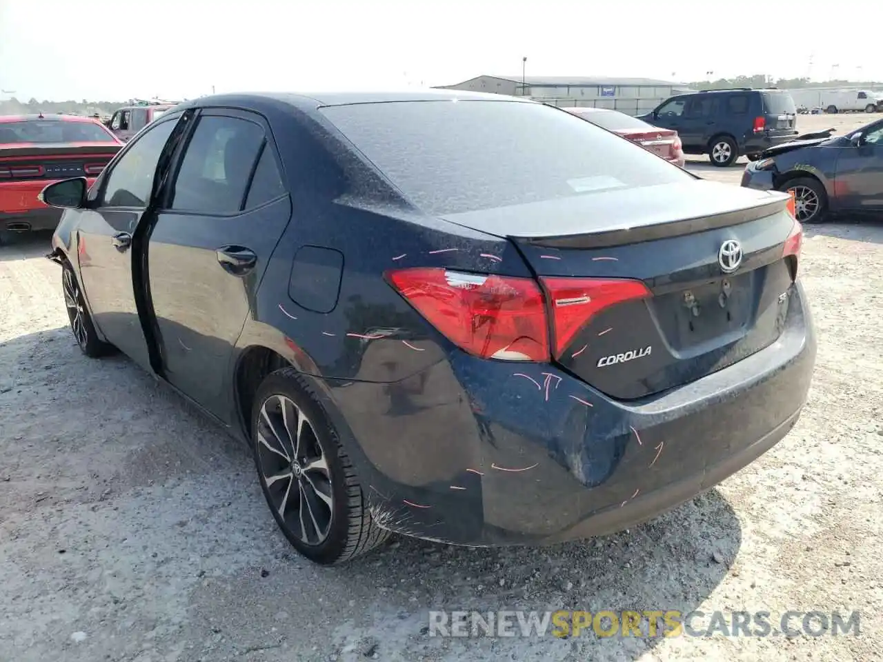 3 Photograph of a damaged car 2T1BURHE2KC169995 TOYOTA COROLLA 2019