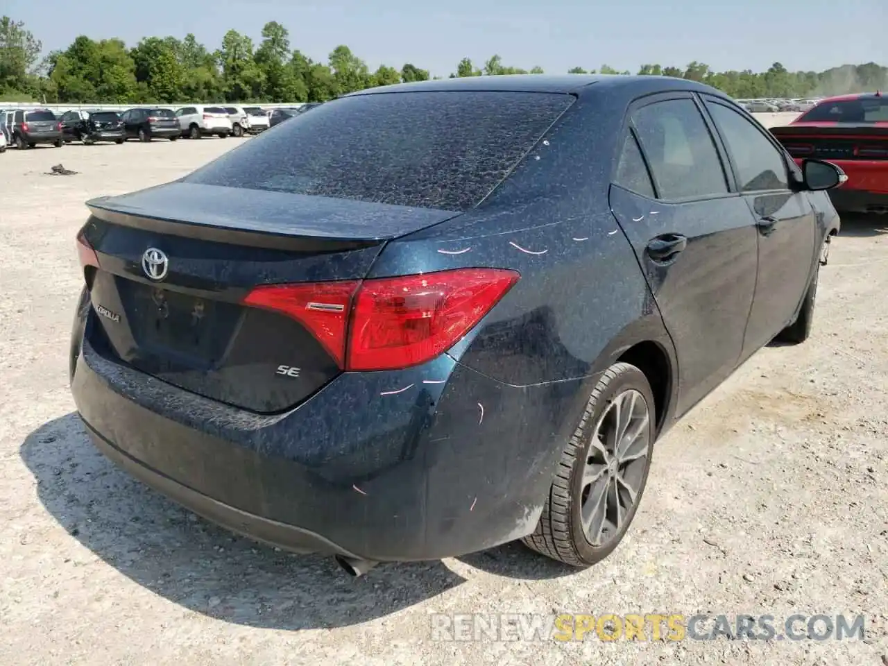 4 Photograph of a damaged car 2T1BURHE2KC169995 TOYOTA COROLLA 2019