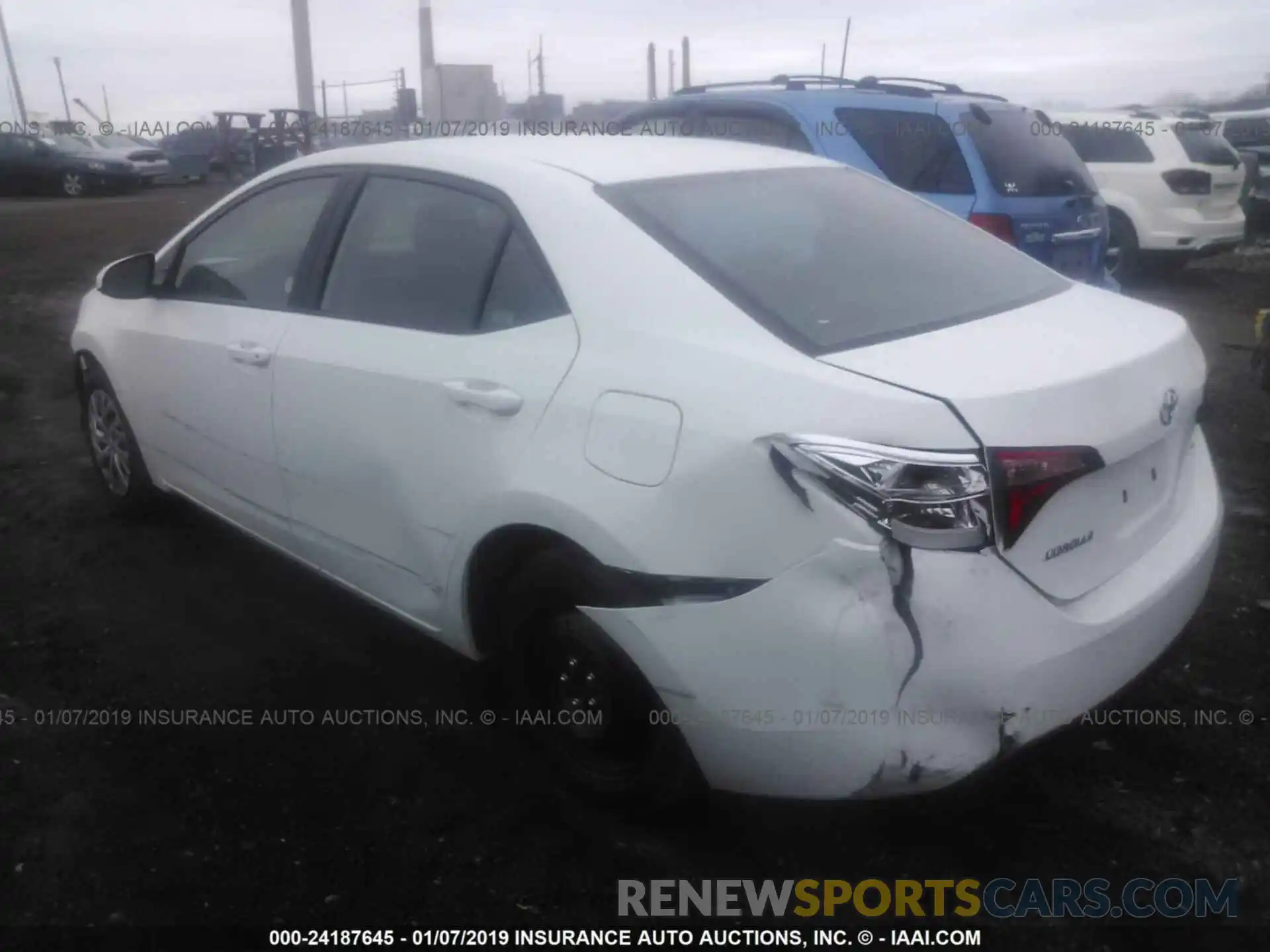 3 Photograph of a damaged car 2T1BURHE2KC170225 TOYOTA COROLLA 2019