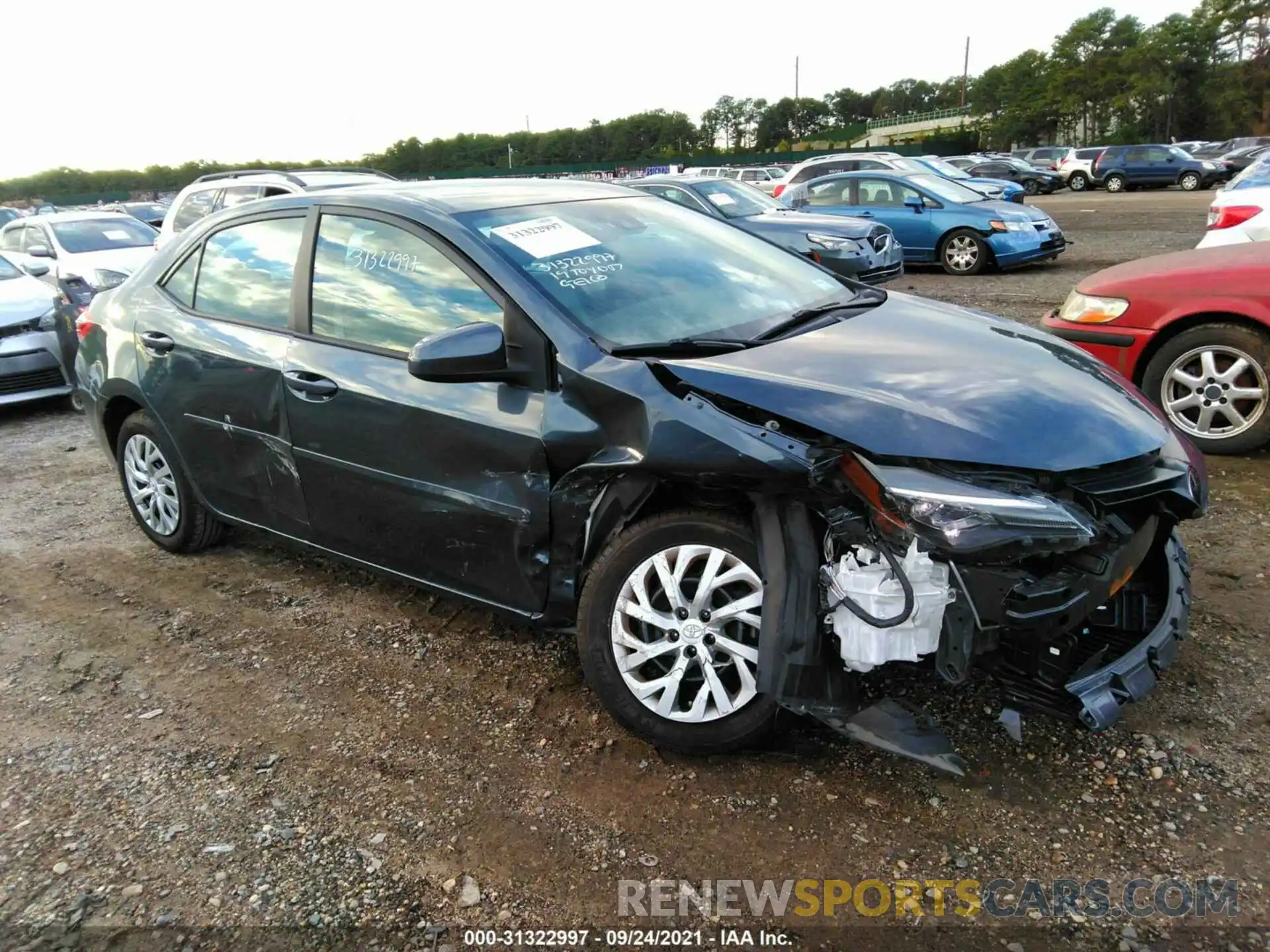 1 Photograph of a damaged car 2T1BURHE2KC170242 TOYOTA COROLLA 2019