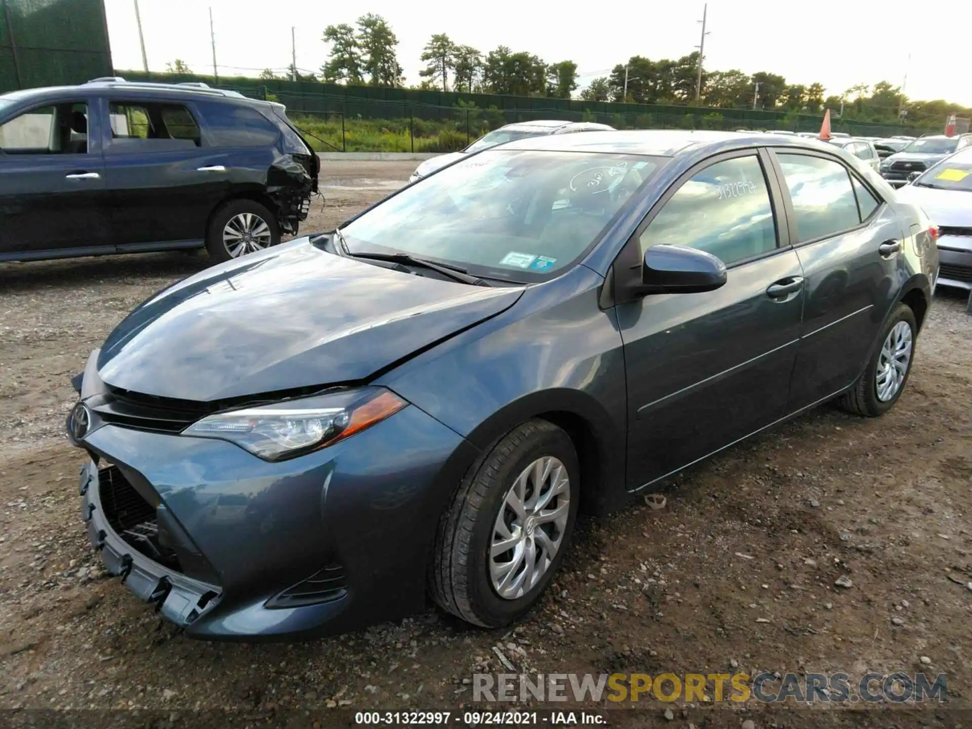 2 Photograph of a damaged car 2T1BURHE2KC170242 TOYOTA COROLLA 2019