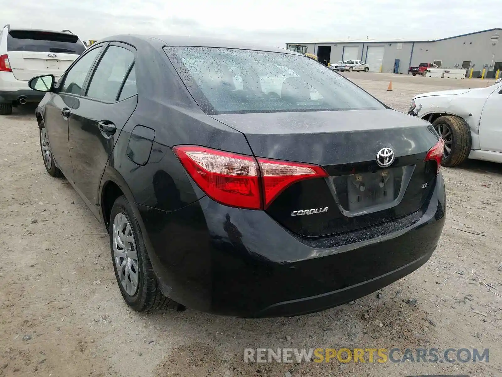 3 Photograph of a damaged car 2T1BURHE2KC170855 TOYOTA COROLLA 2019