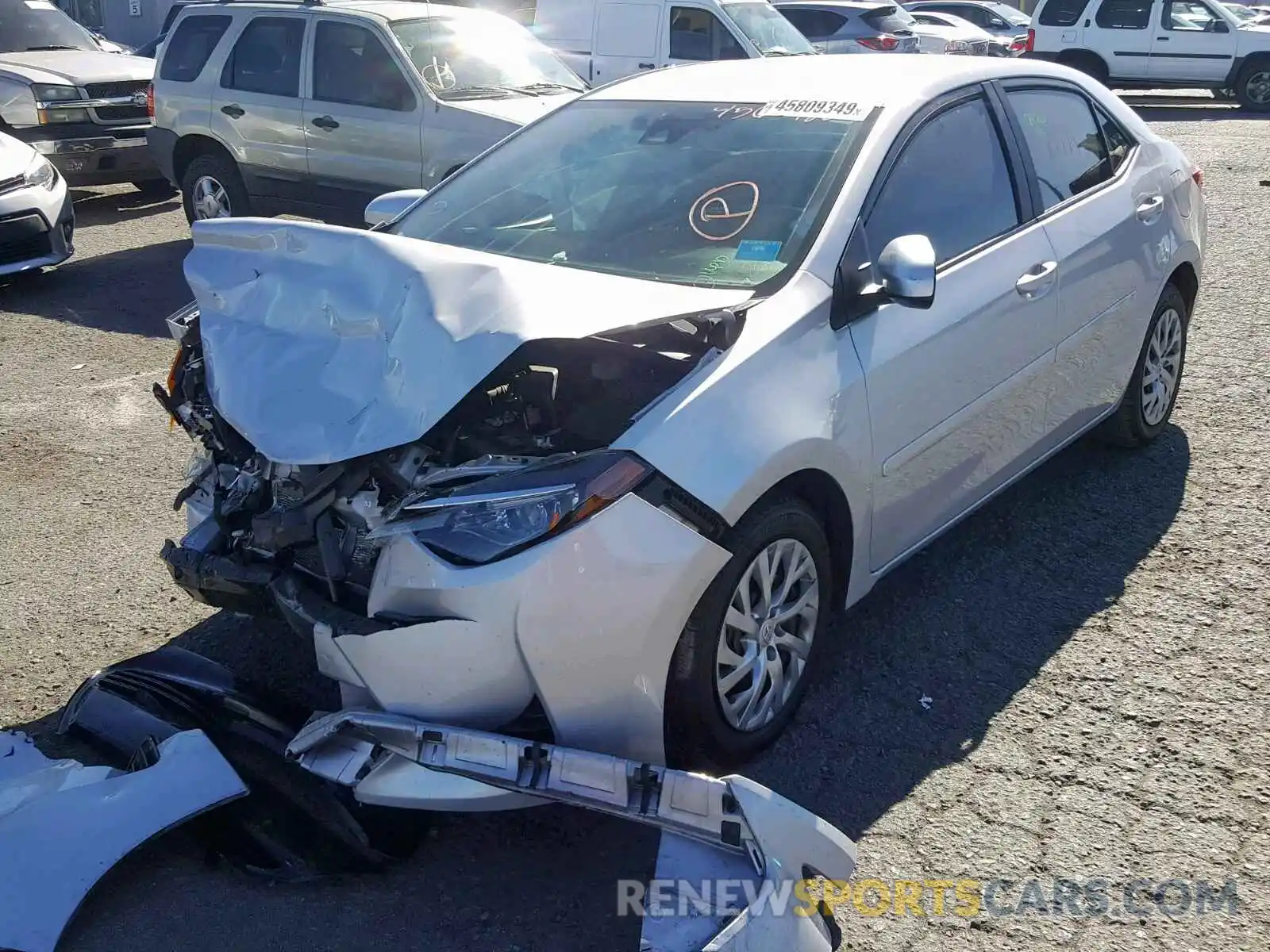 2 Photograph of a damaged car 2T1BURHE2KC171536 TOYOTA COROLLA 2019