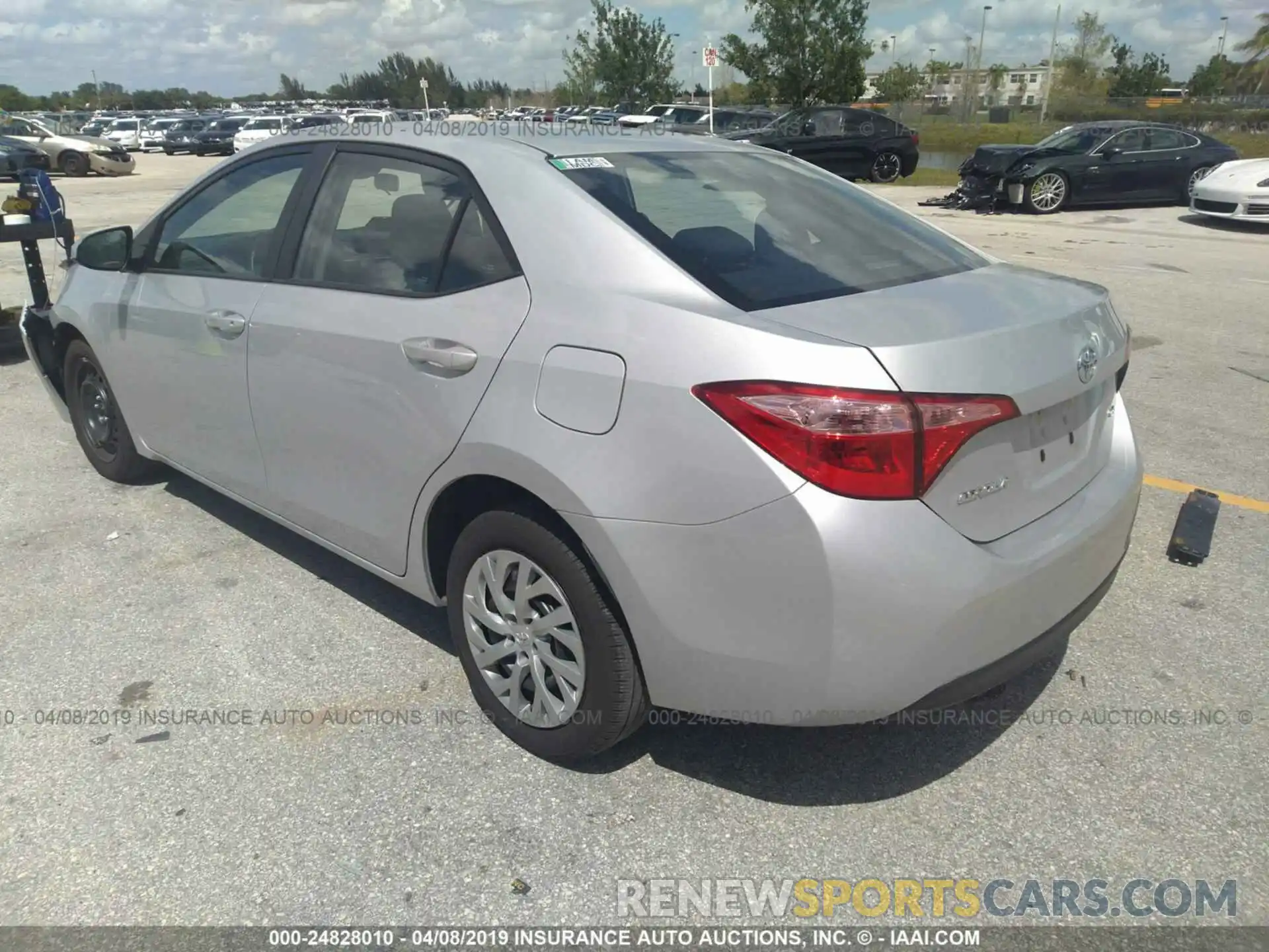 3 Photograph of a damaged car 2T1BURHE2KC172010 TOYOTA COROLLA 2019