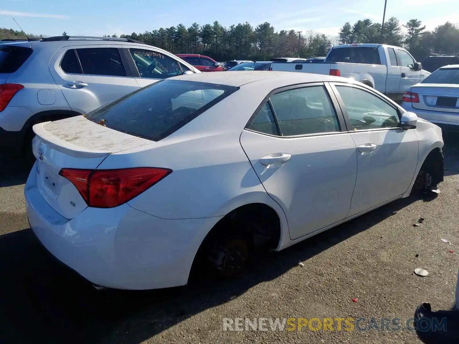 4 Photograph of a damaged car 2T1BURHE2KC172413 TOYOTA COROLLA 2019