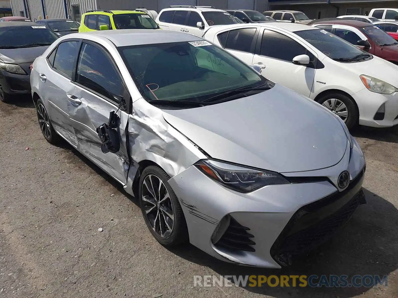 1 Photograph of a damaged car 2T1BURHE2KC172590 TOYOTA COROLLA 2019