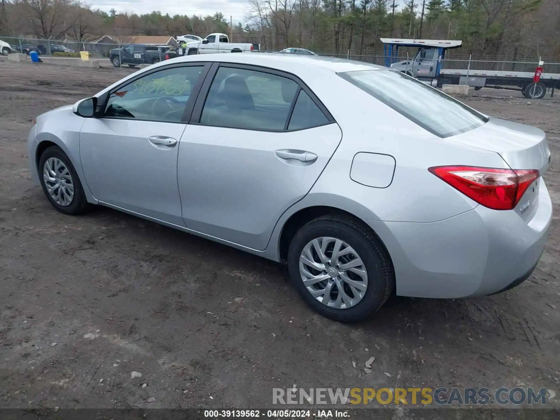 3 Photograph of a damaged car 2T1BURHE2KC173397 TOYOTA COROLLA 2019