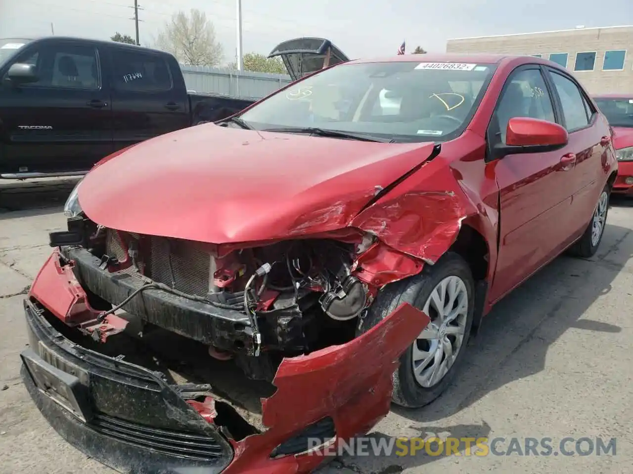 2 Photograph of a damaged car 2T1BURHE2KC173691 TOYOTA COROLLA 2019