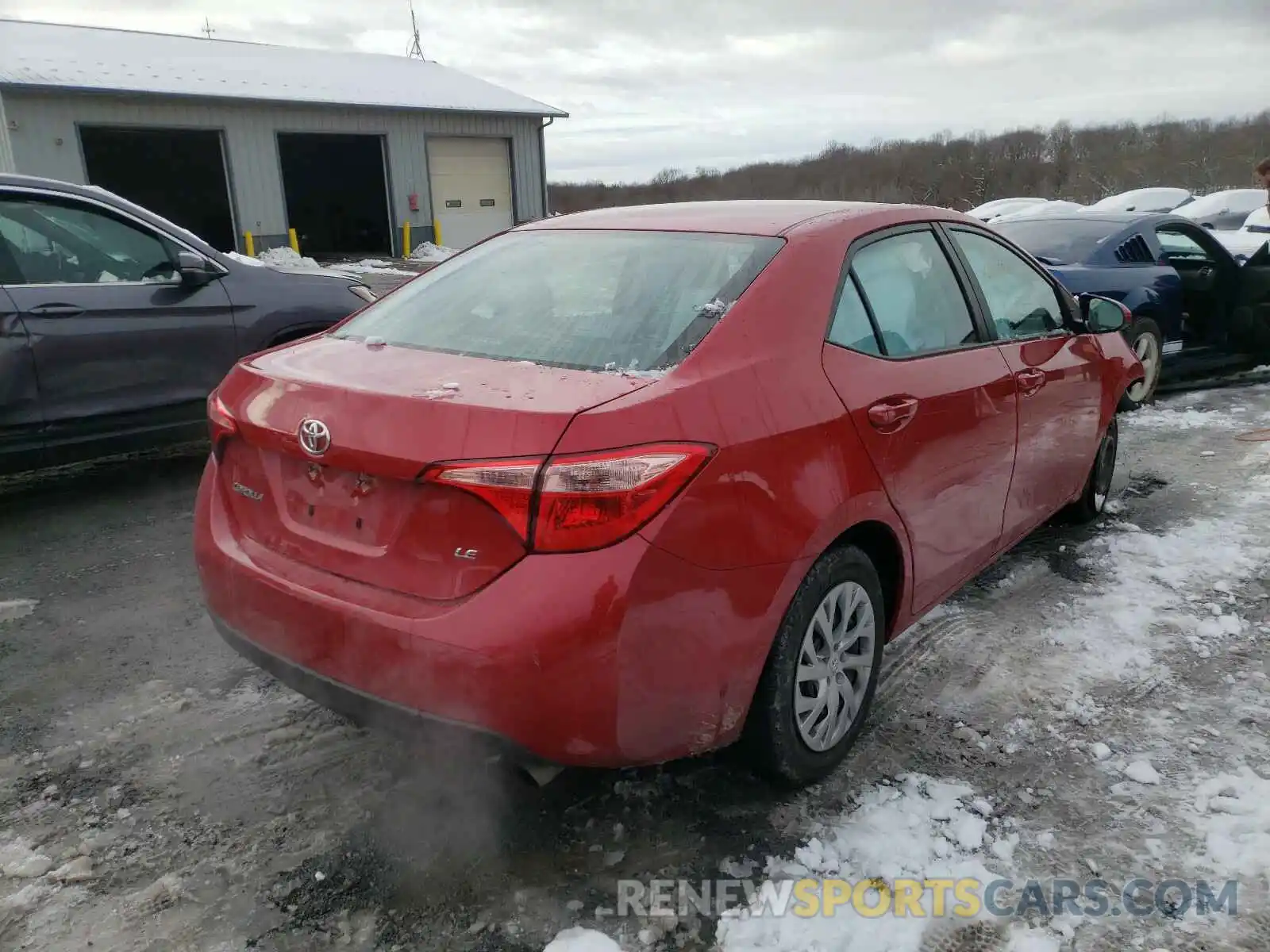 4 Photograph of a damaged car 2T1BURHE2KC173903 TOYOTA COROLLA 2019