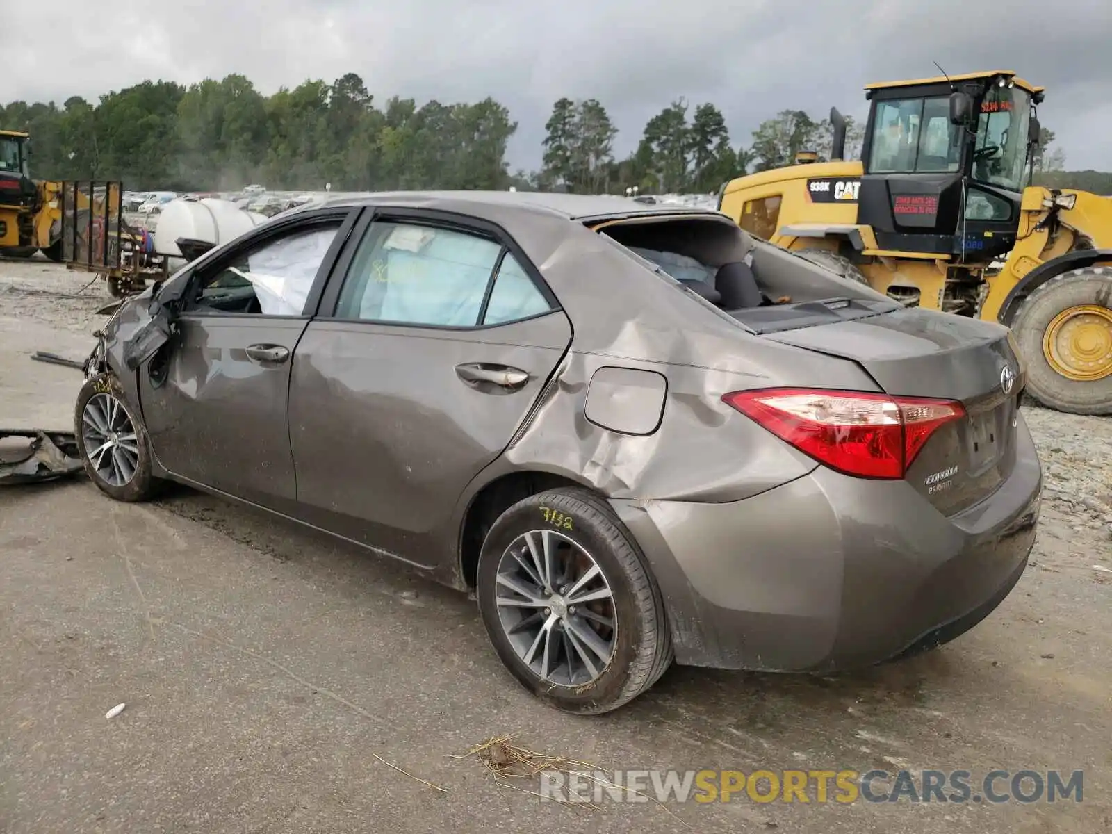 3 Photograph of a damaged car 2T1BURHE2KC174064 TOYOTA COROLLA 2019