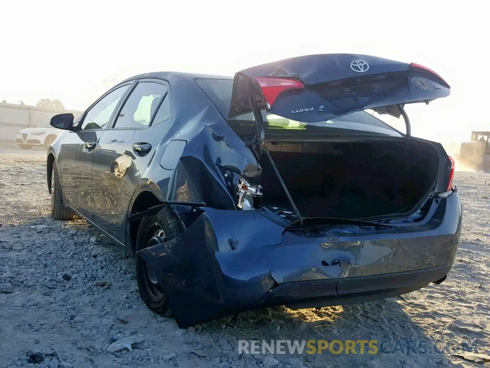 3 Photograph of a damaged car 2T1BURHE2KC174260 TOYOTA COROLLA 2019