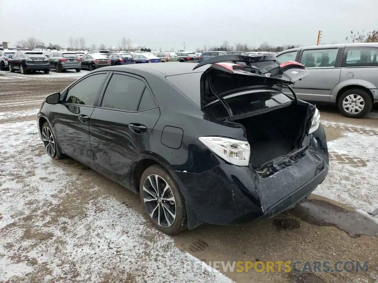 3 Photograph of a damaged car 2T1BURHE2KC174419 TOYOTA COROLLA 2019