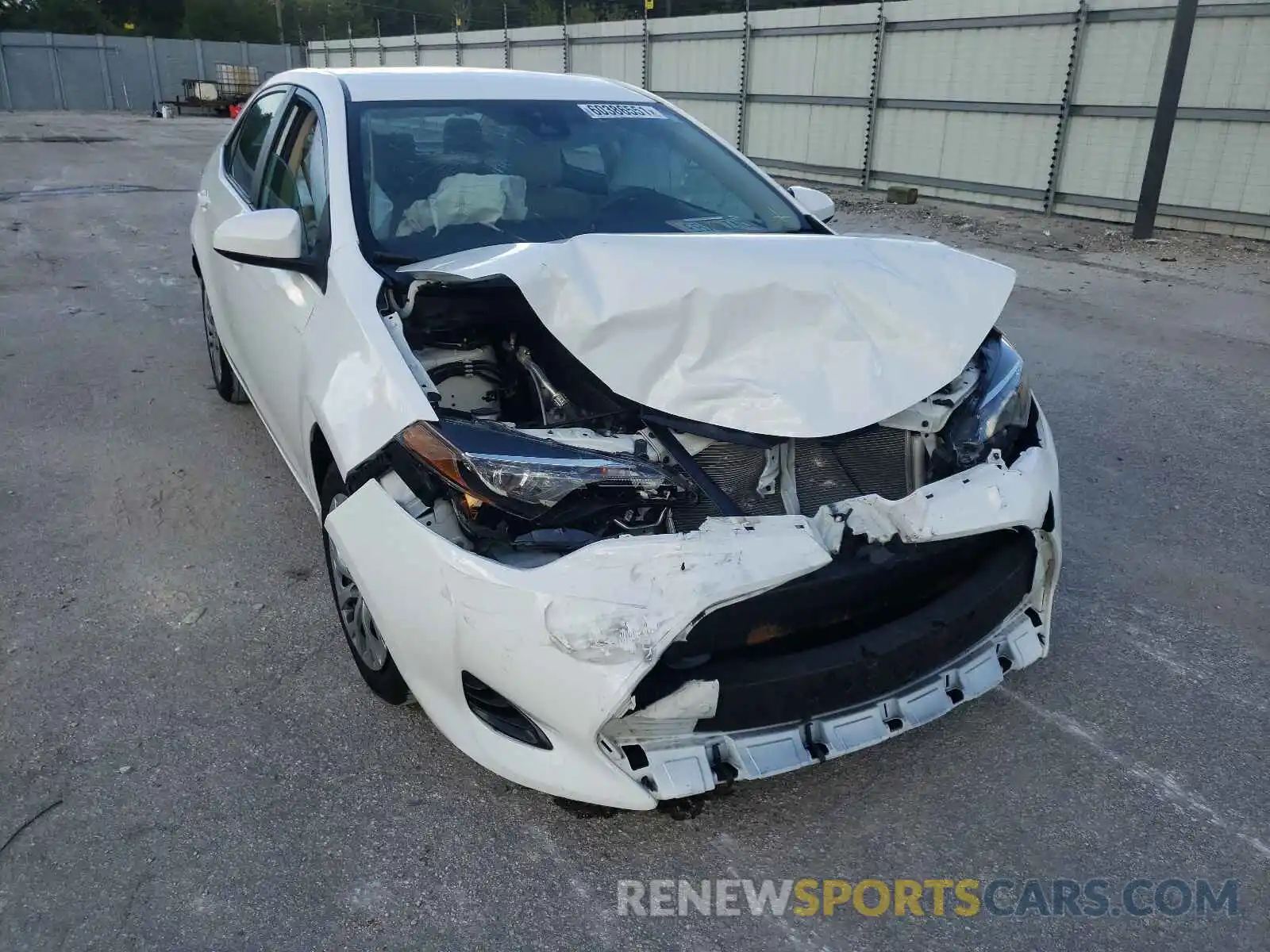 1 Photograph of a damaged car 2T1BURHE2KC175456 TOYOTA COROLLA 2019