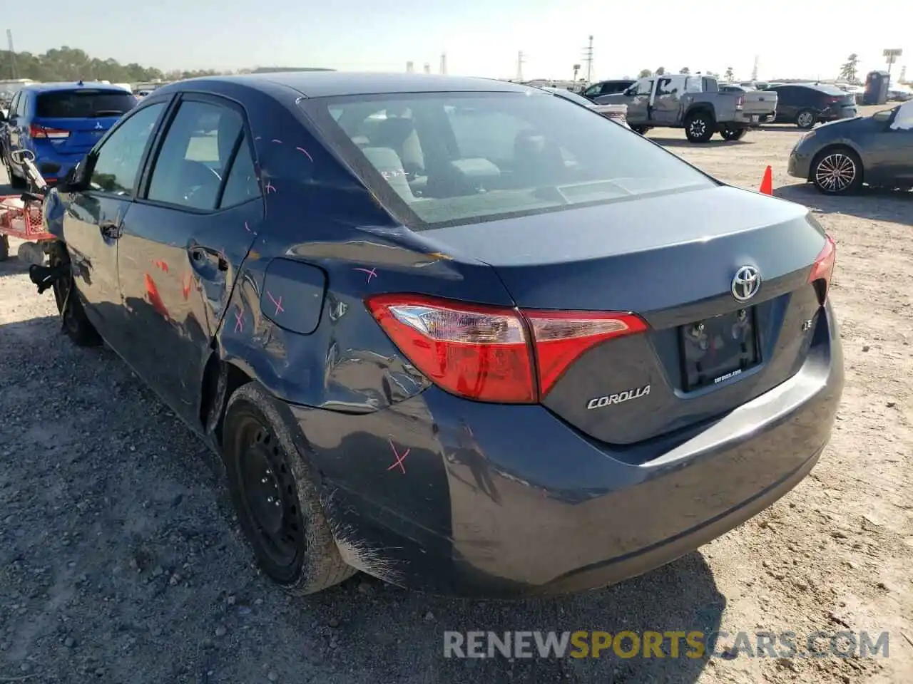 3 Photograph of a damaged car 2T1BURHE2KC175585 TOYOTA COROLLA 2019