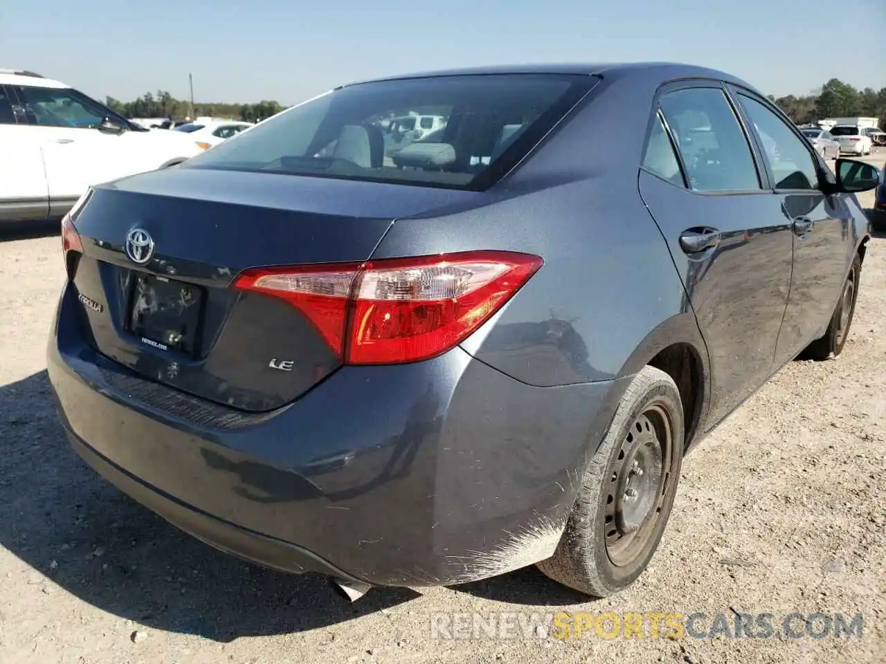 4 Photograph of a damaged car 2T1BURHE2KC175585 TOYOTA COROLLA 2019