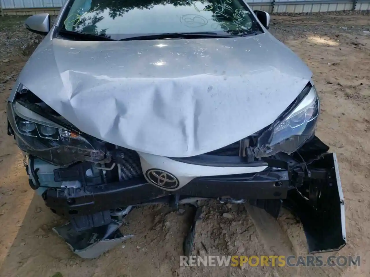 7 Photograph of a damaged car 2T1BURHE2KC176204 TOYOTA COROLLA 2019