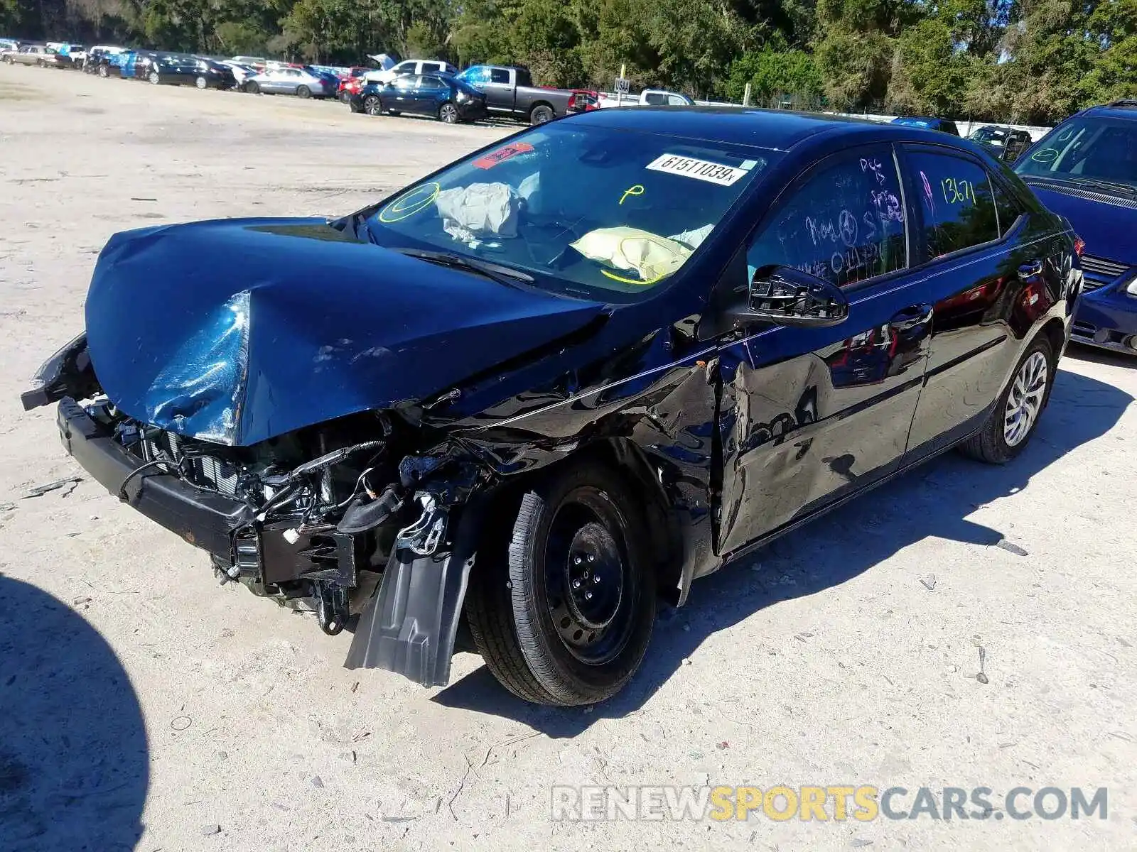 2 Photograph of a damaged car 2T1BURHE2KC176252 TOYOTA COROLLA 2019