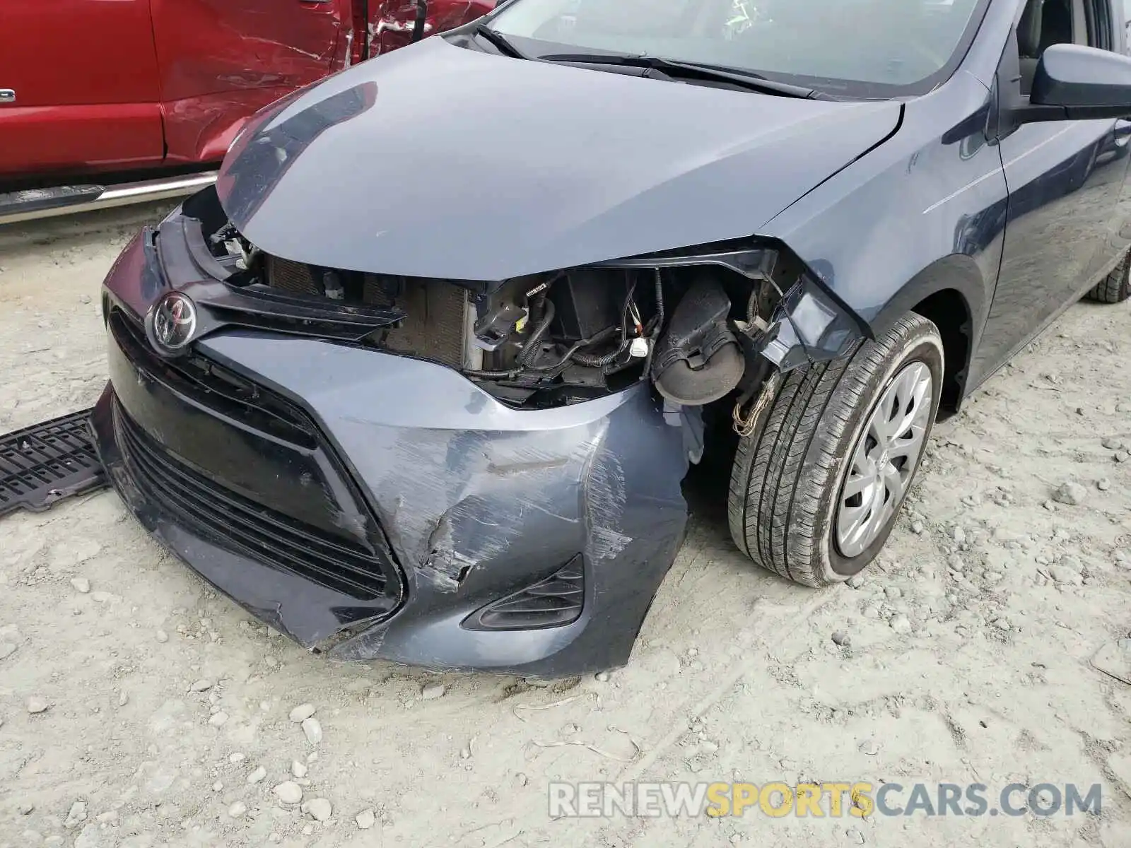 9 Photograph of a damaged car 2T1BURHE2KC176297 TOYOTA COROLLA 2019