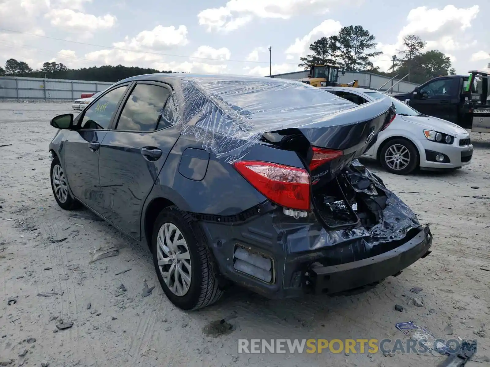 3 Photograph of a damaged car 2T1BURHE2KC178616 TOYOTA COROLLA 2019