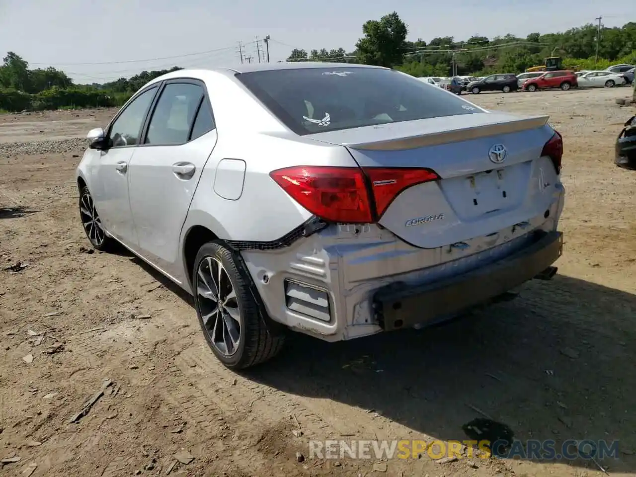 3 Photograph of a damaged car 2T1BURHE2KC178678 TOYOTA COROLLA 2019