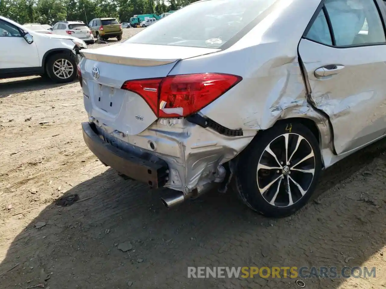 9 Photograph of a damaged car 2T1BURHE2KC178678 TOYOTA COROLLA 2019