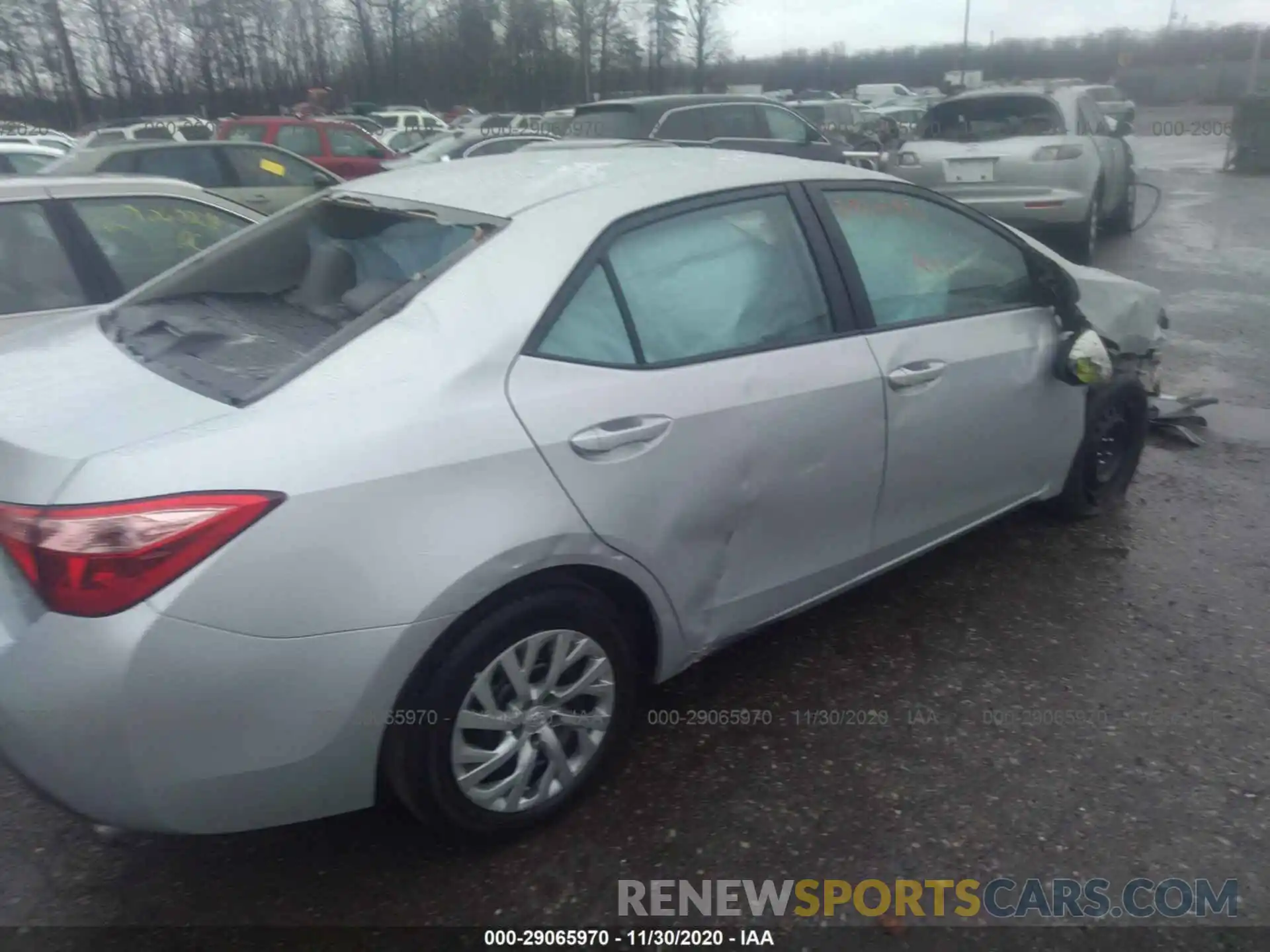 4 Photograph of a damaged car 2T1BURHE2KC178986 TOYOTA COROLLA 2019