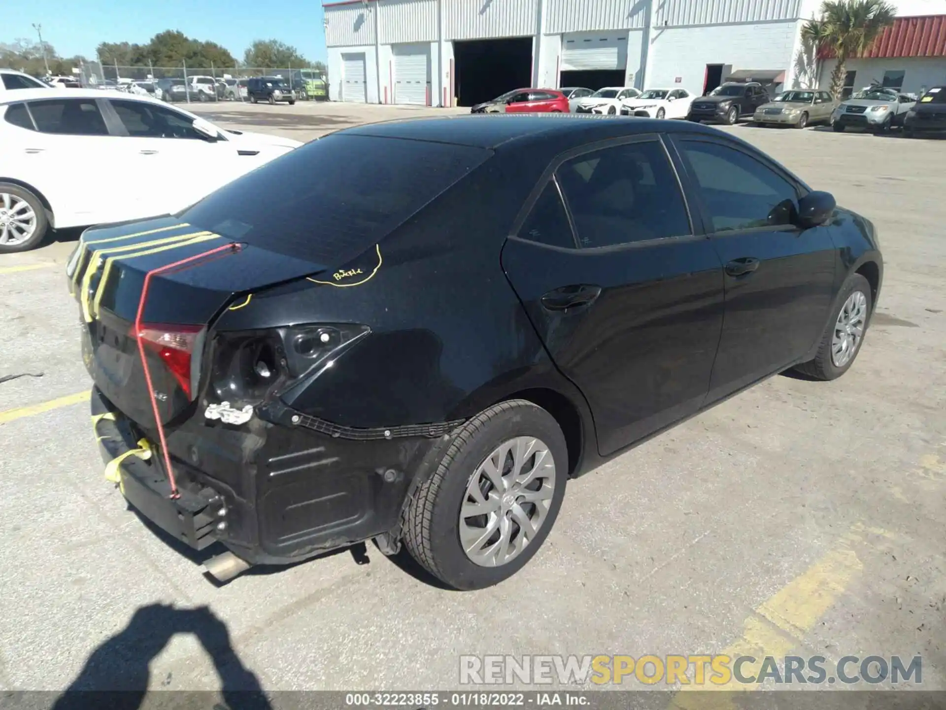 4 Photograph of a damaged car 2T1BURHE2KC179829 TOYOTA COROLLA 2019