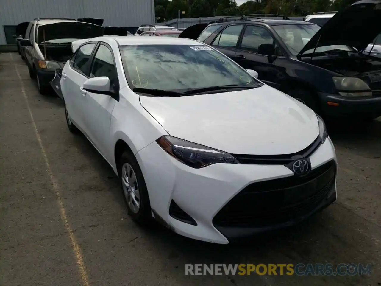 1 Photograph of a damaged car 2T1BURHE2KC180365 TOYOTA COROLLA 2019