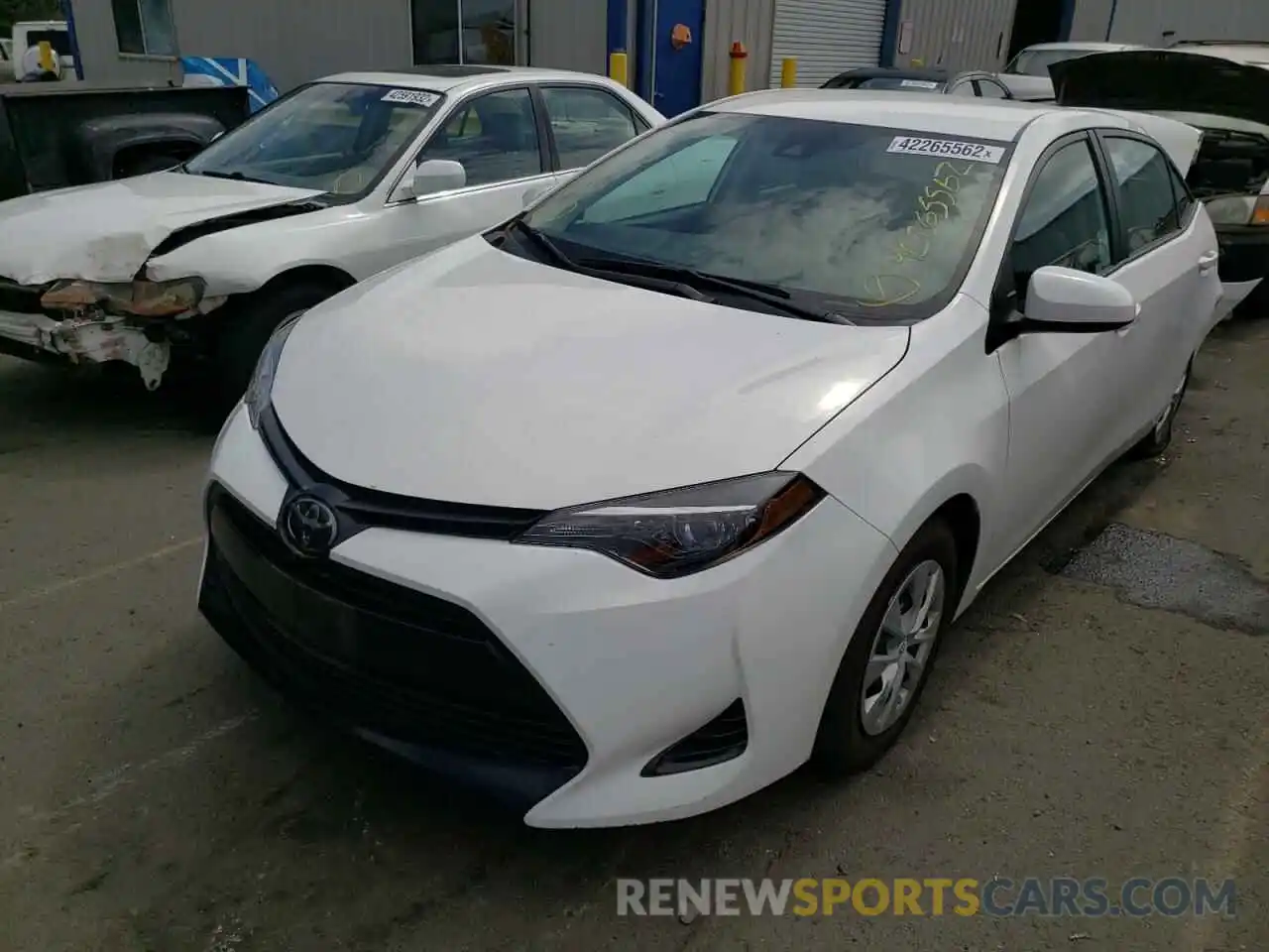 2 Photograph of a damaged car 2T1BURHE2KC180365 TOYOTA COROLLA 2019