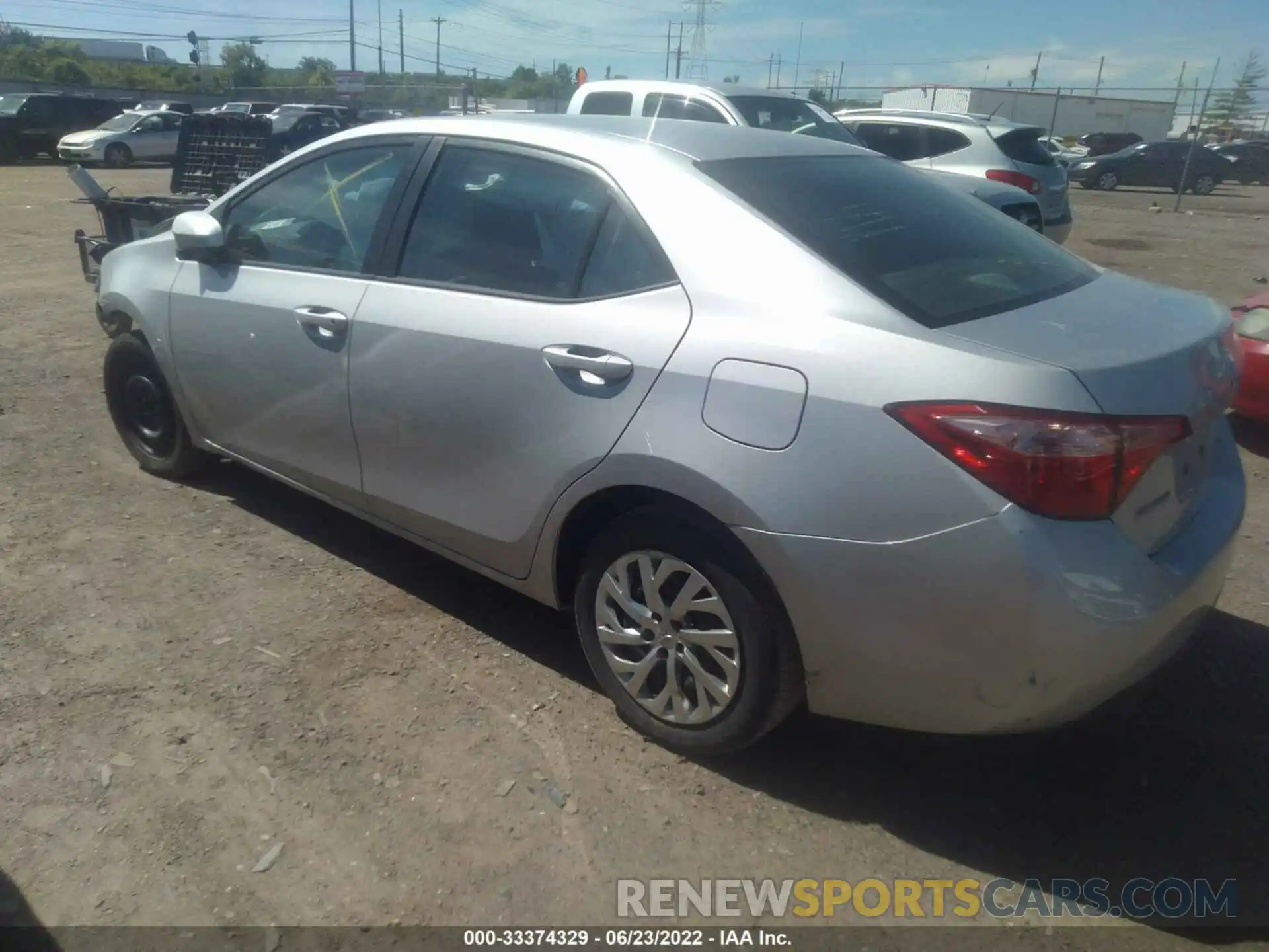 3 Photograph of a damaged car 2T1BURHE2KC181712 TOYOTA COROLLA 2019