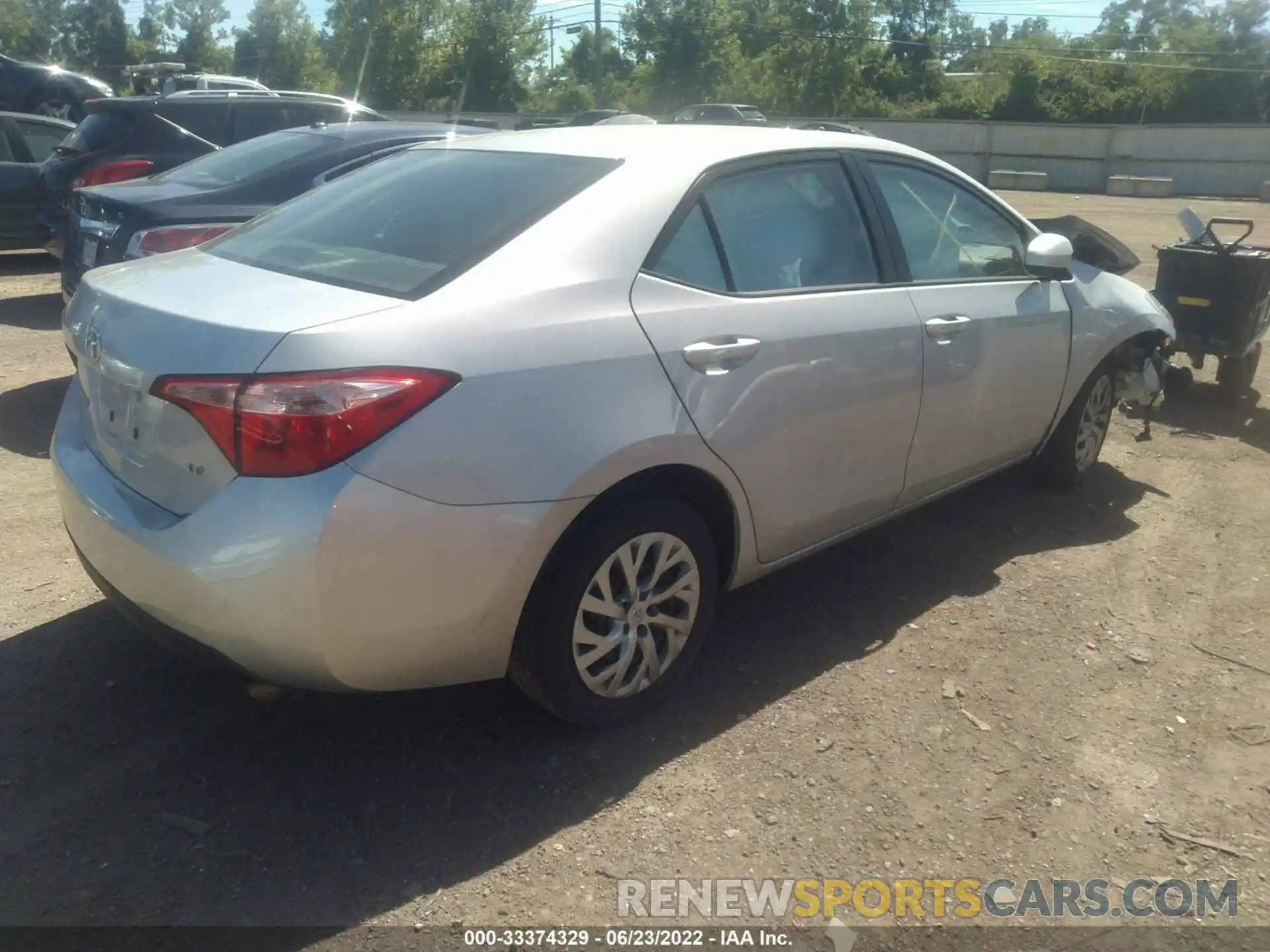 4 Photograph of a damaged car 2T1BURHE2KC181712 TOYOTA COROLLA 2019